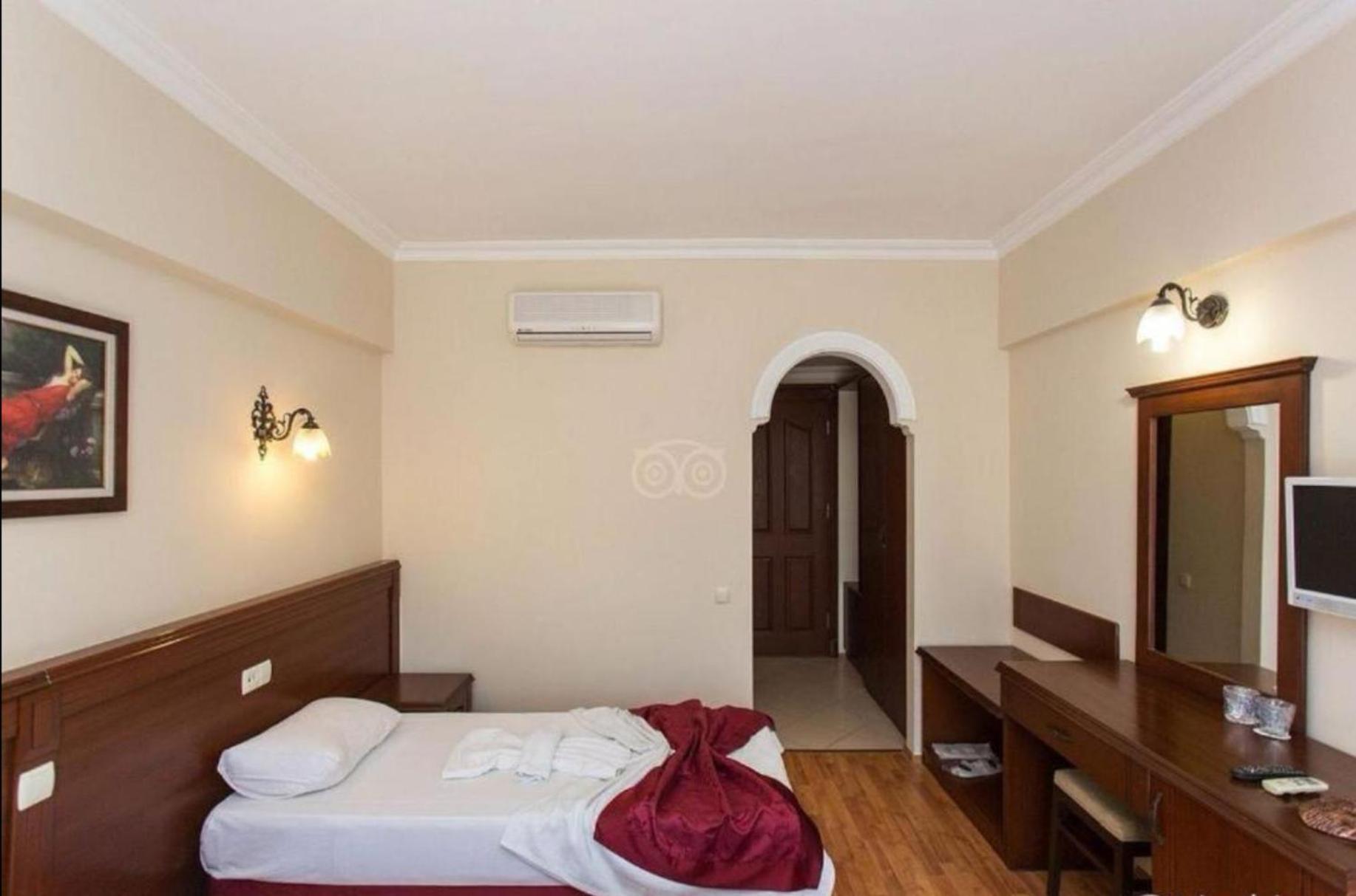 Hotel Astoria Park & 4*