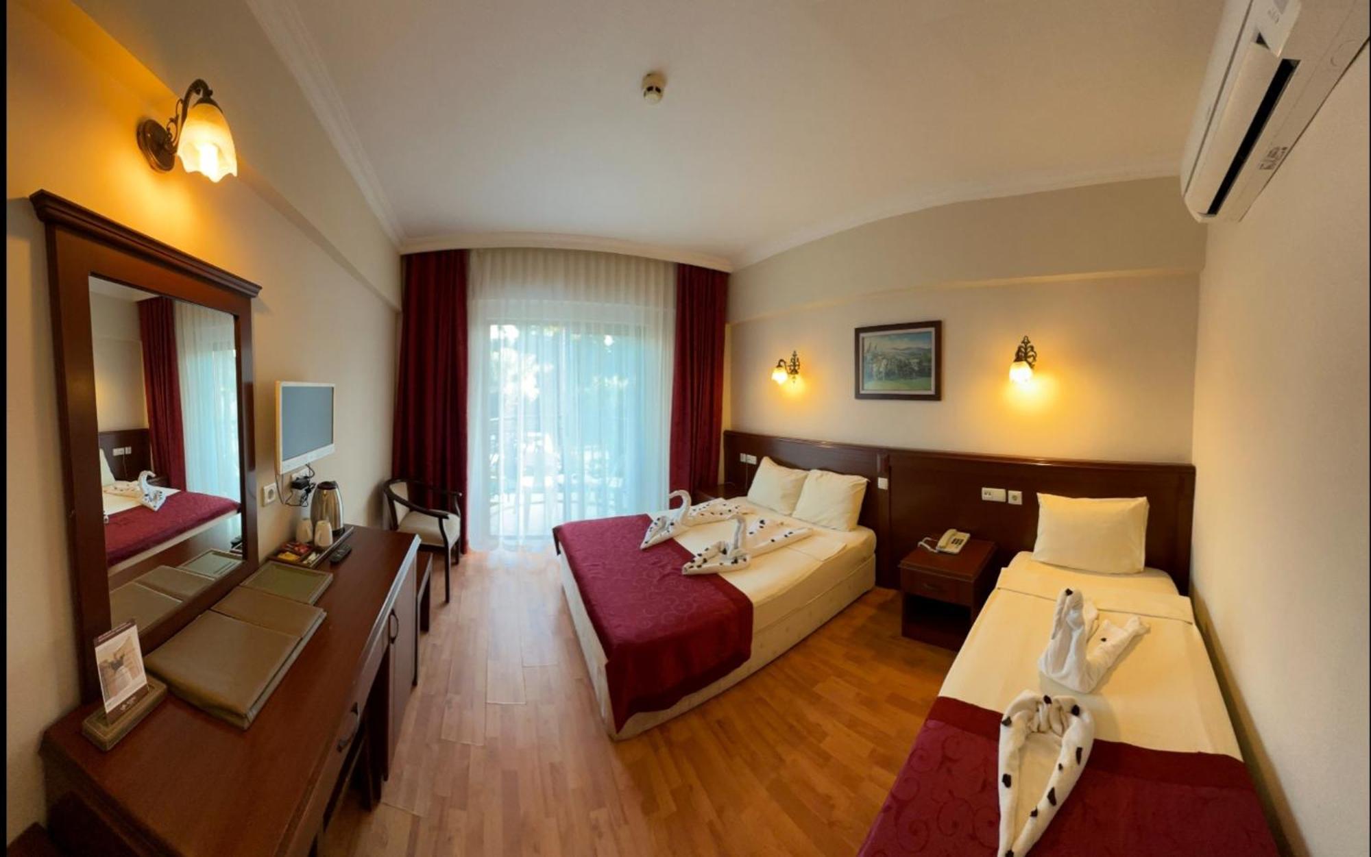 Hotel Astoria Park & 4*