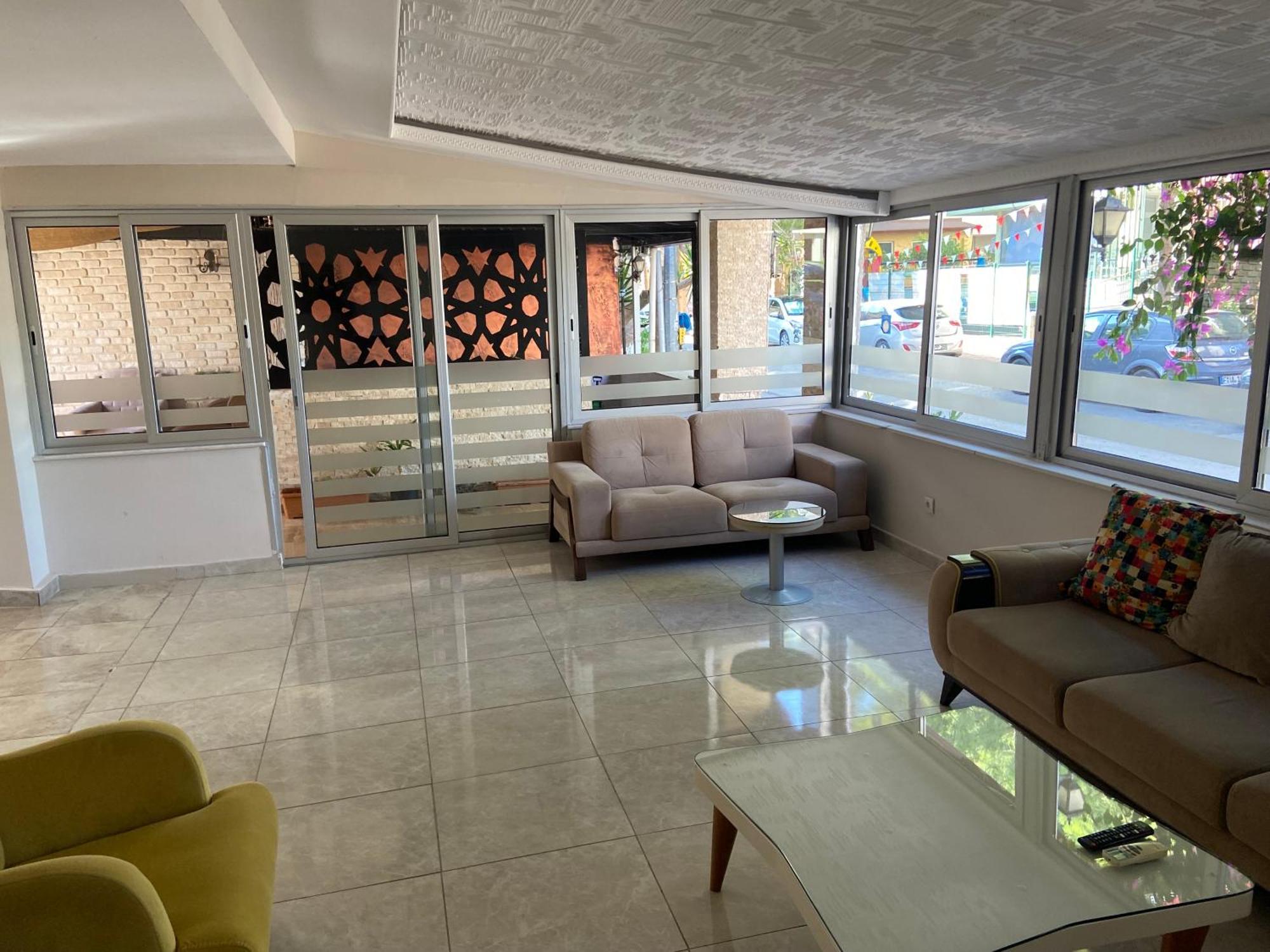 Serenity Hotel