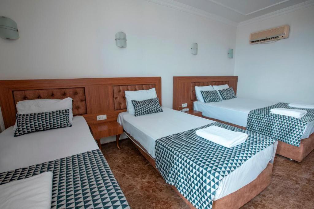 Kristal Hotel 3*
