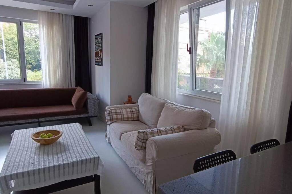 Appartement Lara'da Modern Bir Vaha *