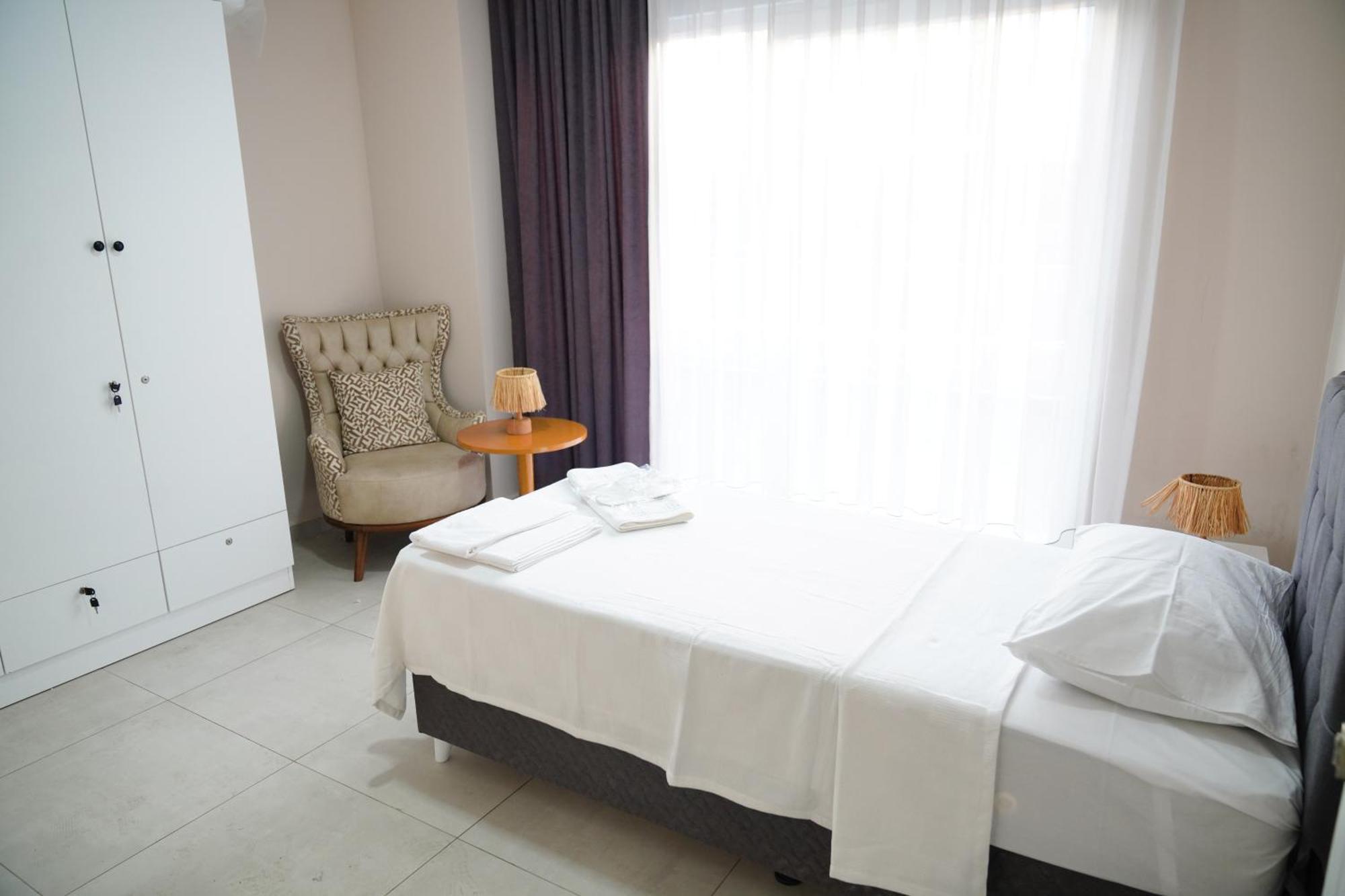 Lara Boutique Hotel *