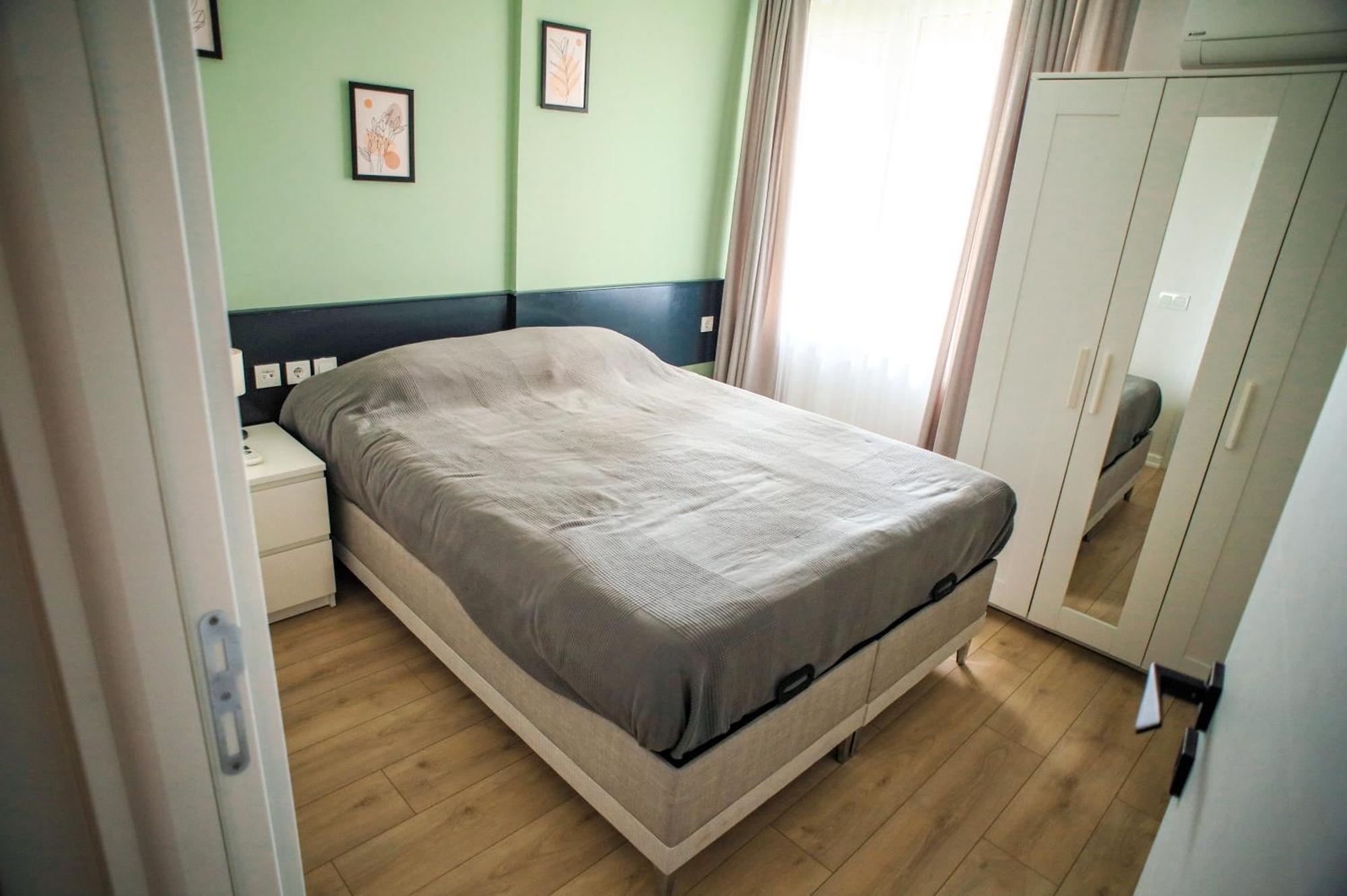 Skovde Apartment *