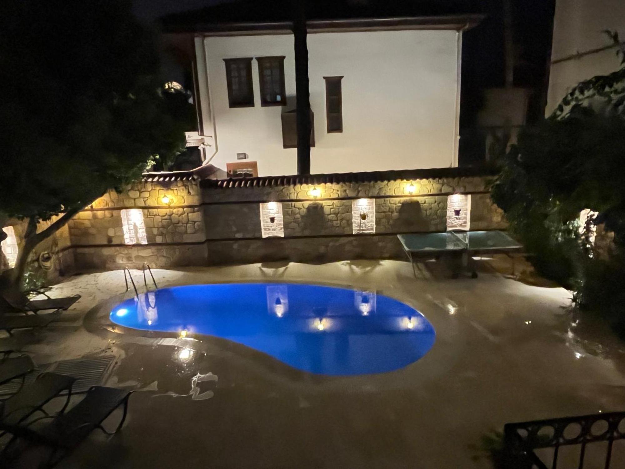 Attalos Villa *