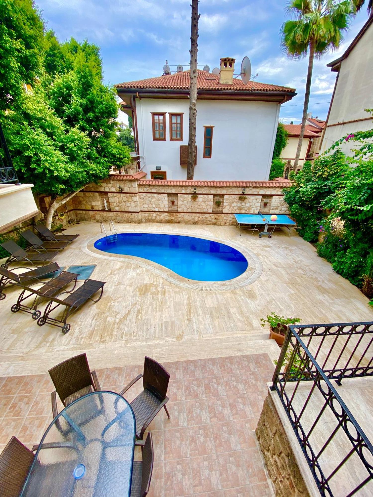 Attalos Villa *