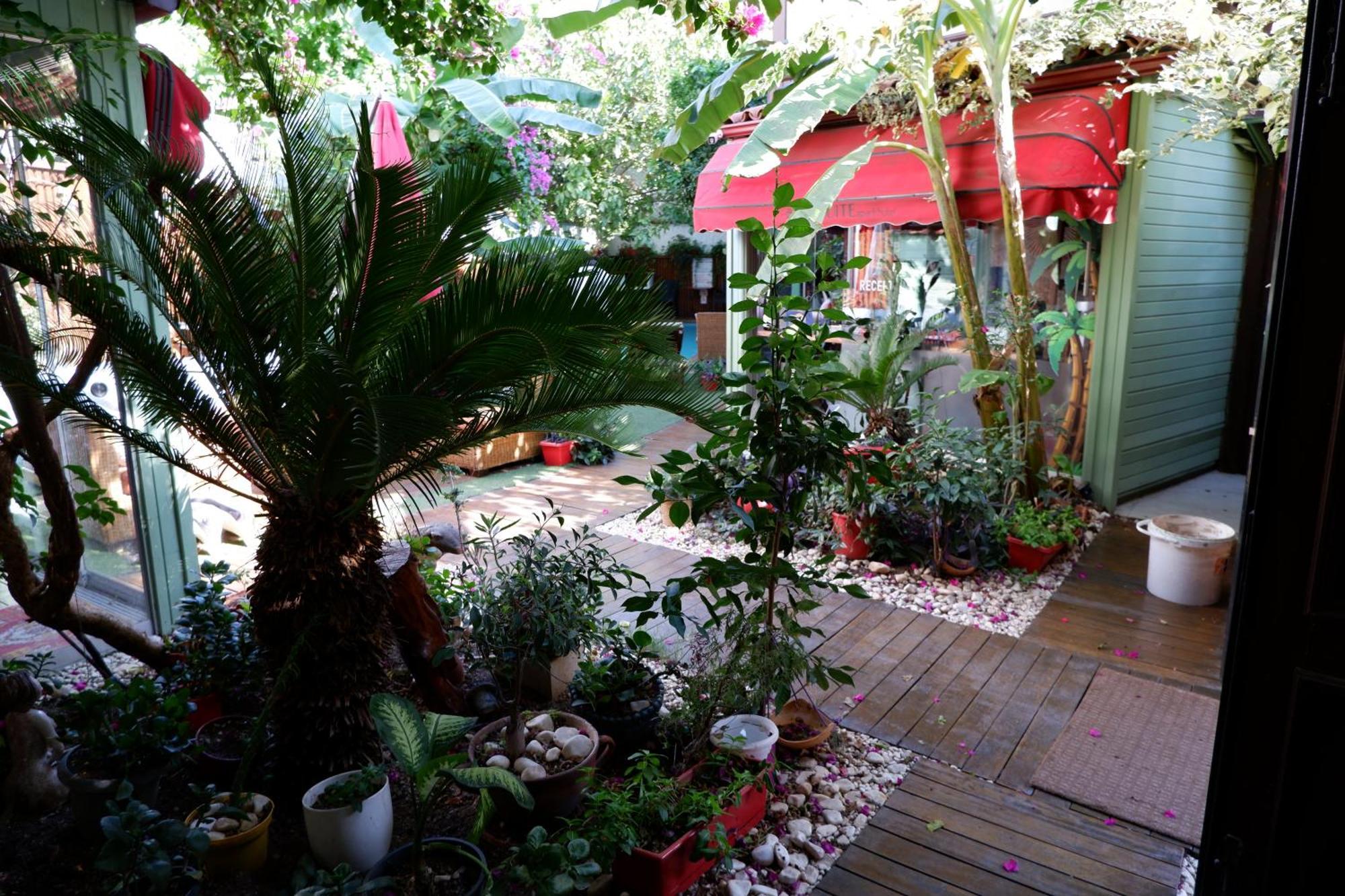 The Suite Apart Hotel 3*