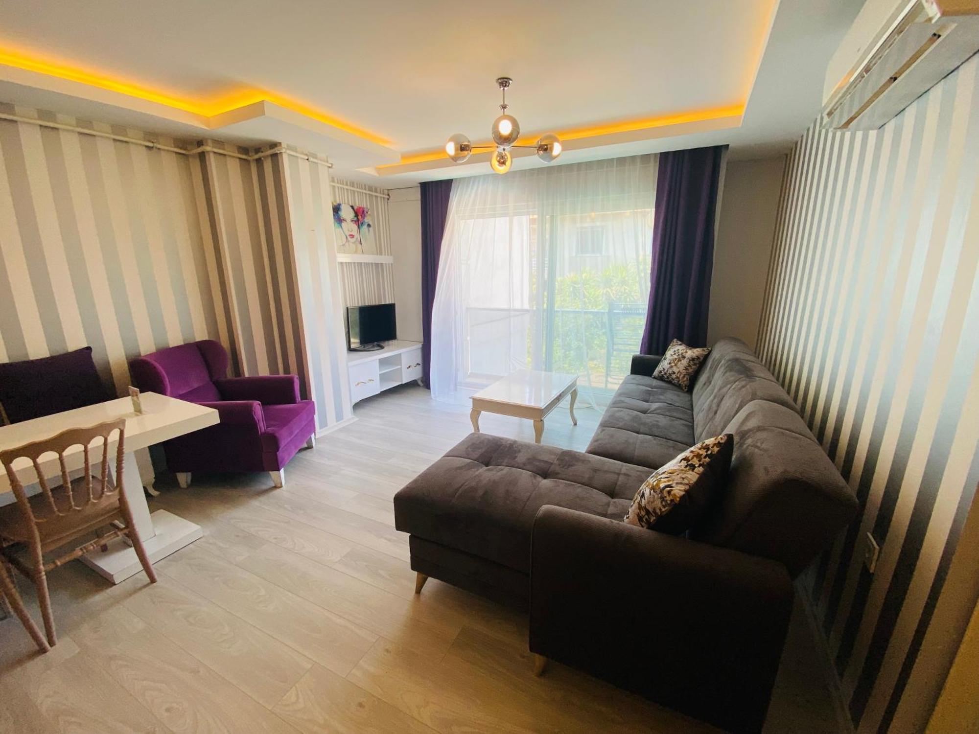 Royal Loft Aparthotel