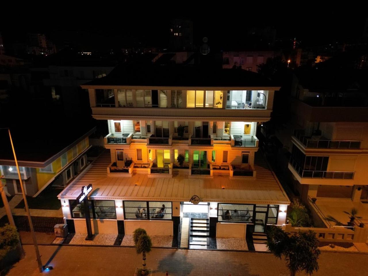 Otel Mira *