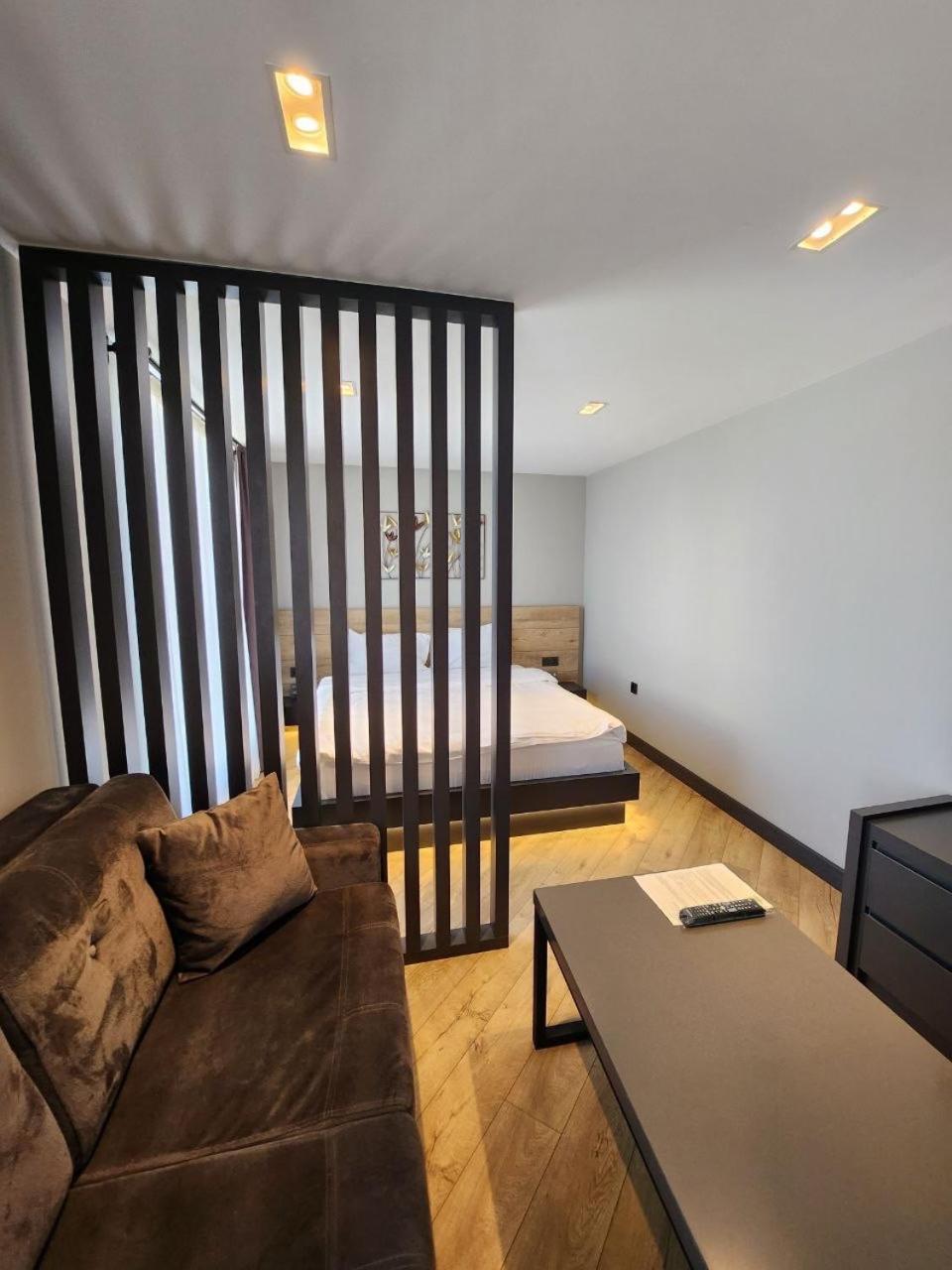 Z-suites Apart Otel *