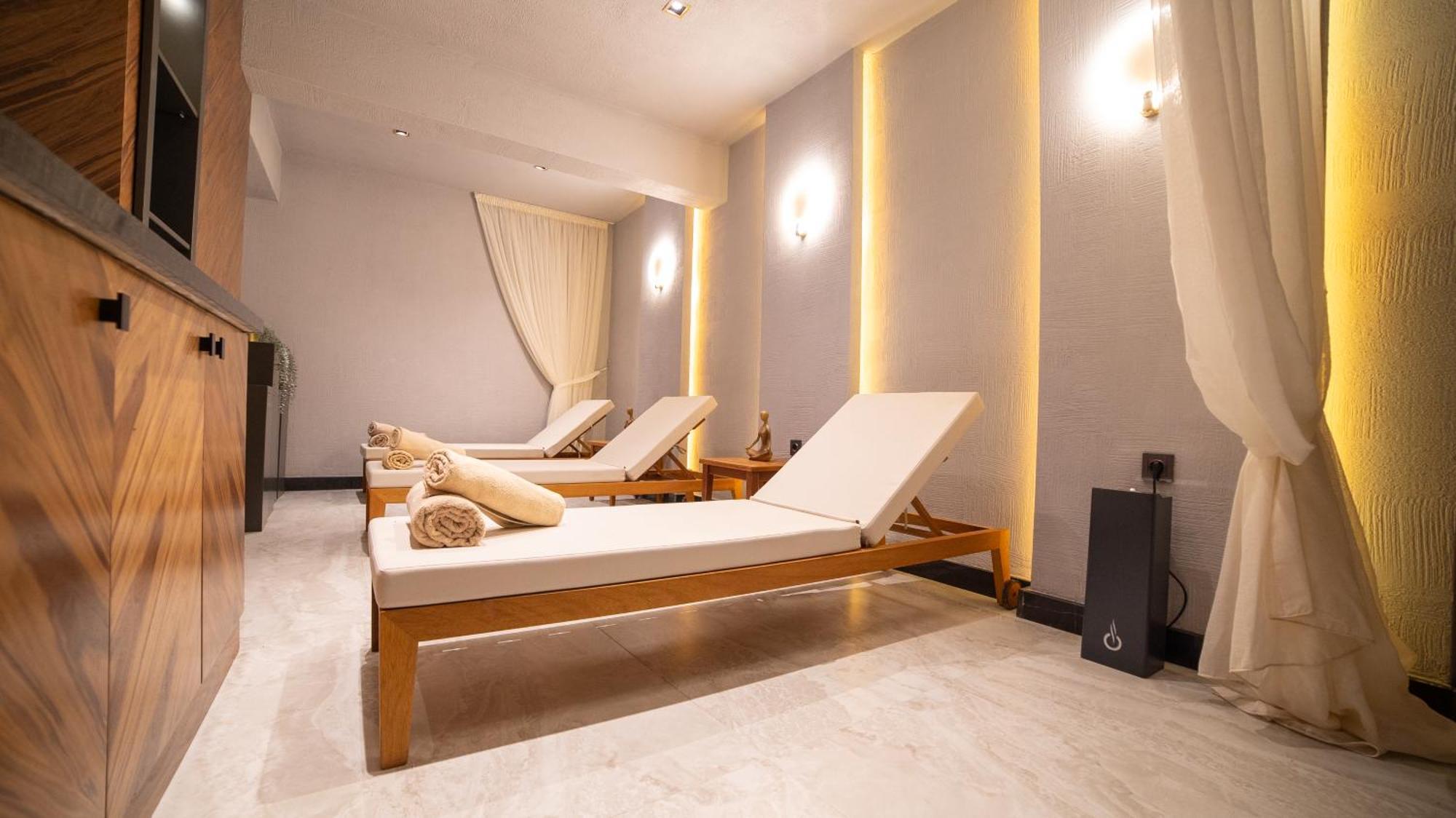 Otel Lara Vista Suits & Spa