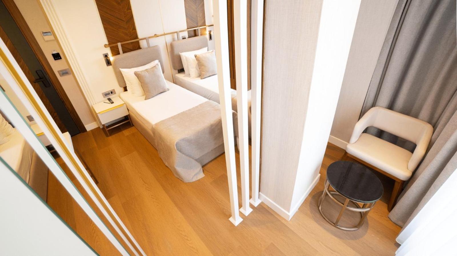 Otel Lara Vista Suits & Spa