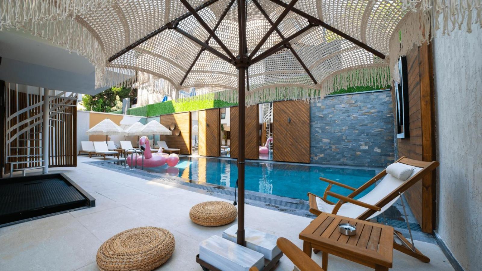 Lara Vista Suits & Spa Otel