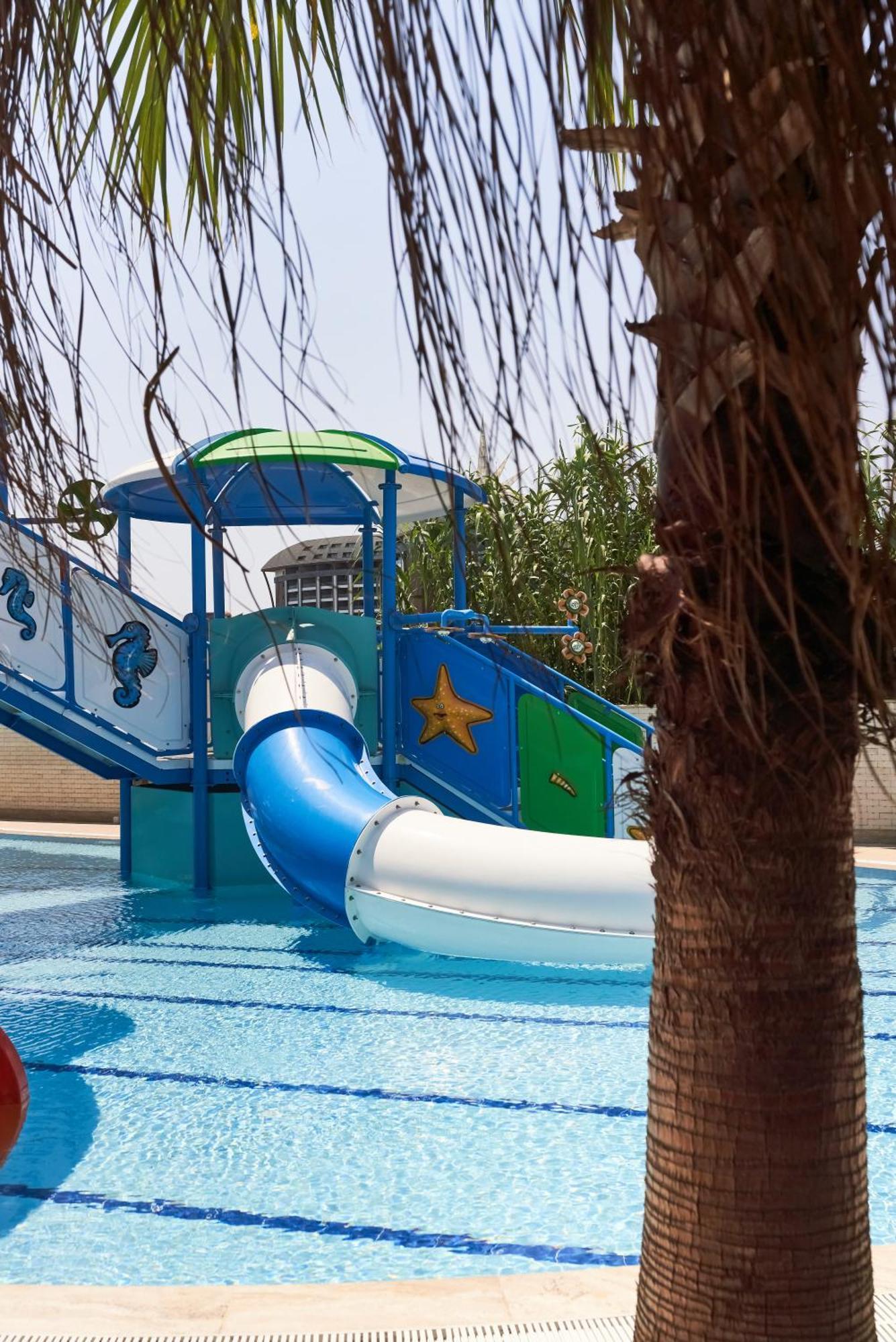 Lavia Lara Hotel