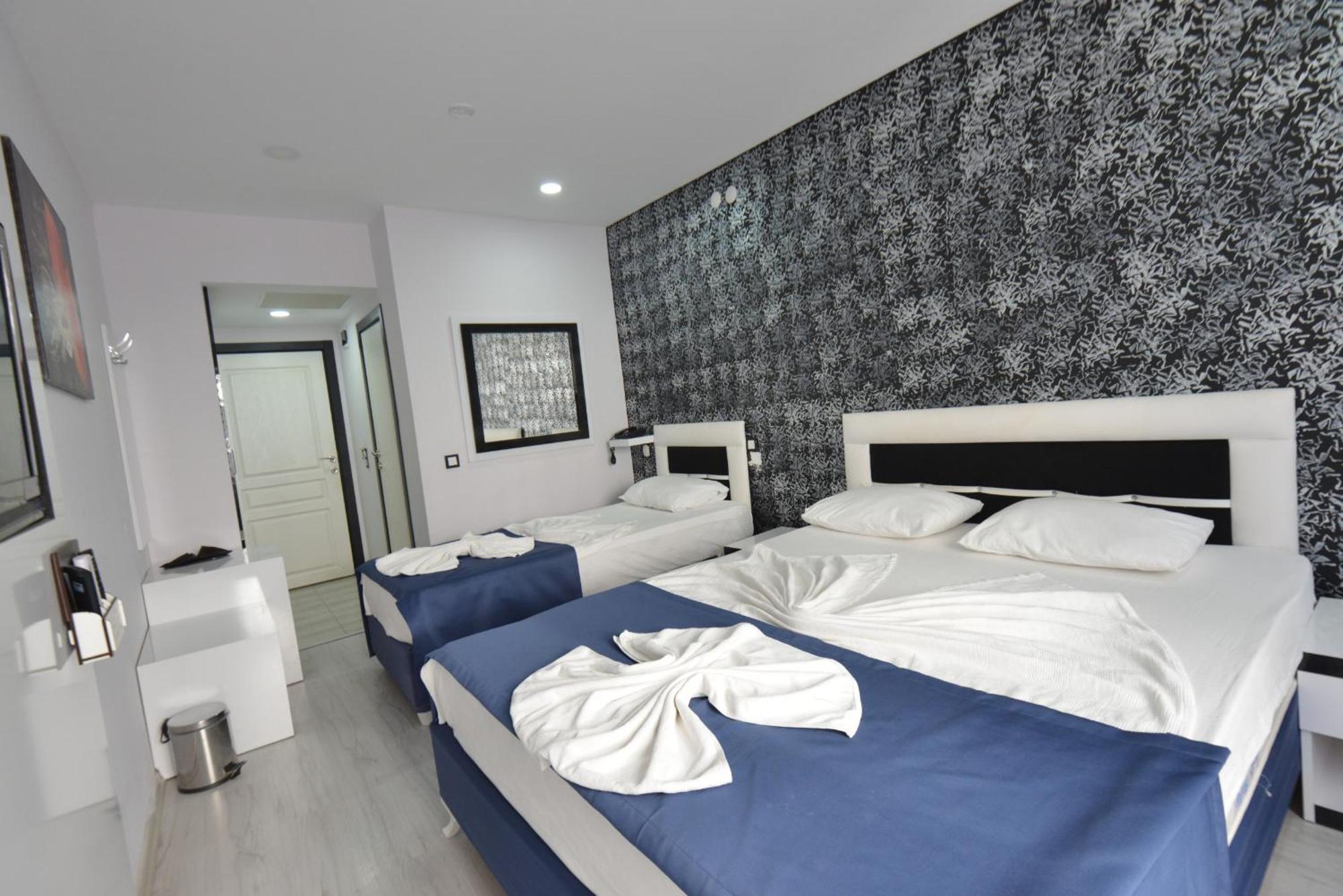 La Rezidans Hotel 3*