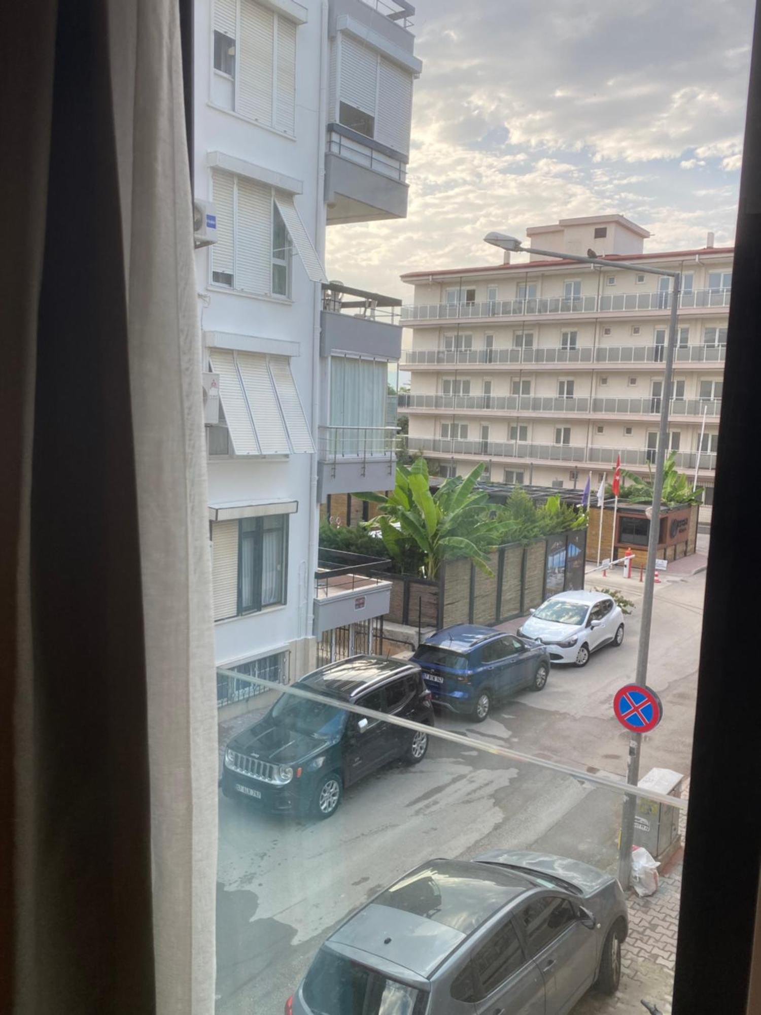 In The Middle Hotel