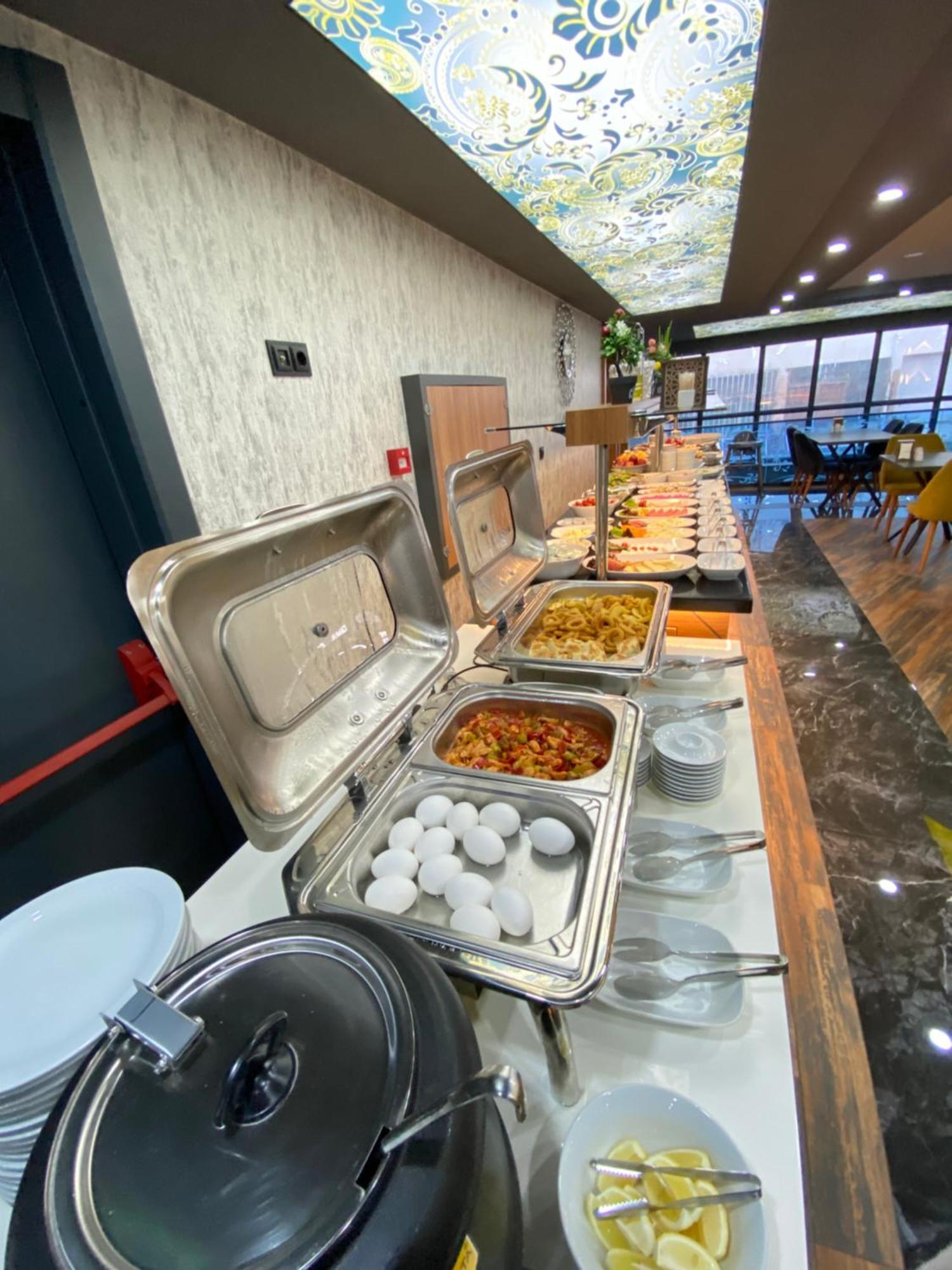 Hotel Grand Nergiz 3*