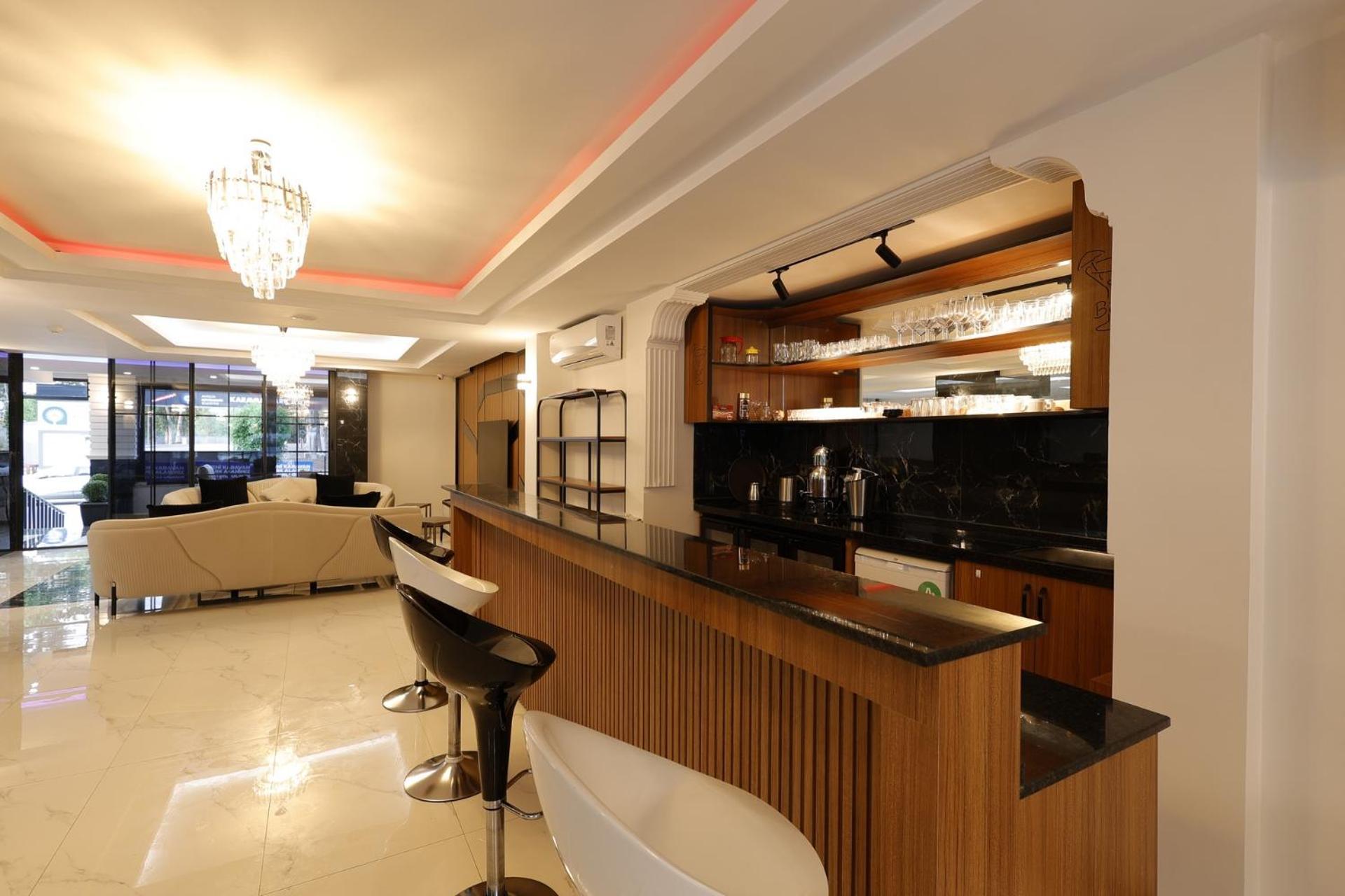 Mira Otel