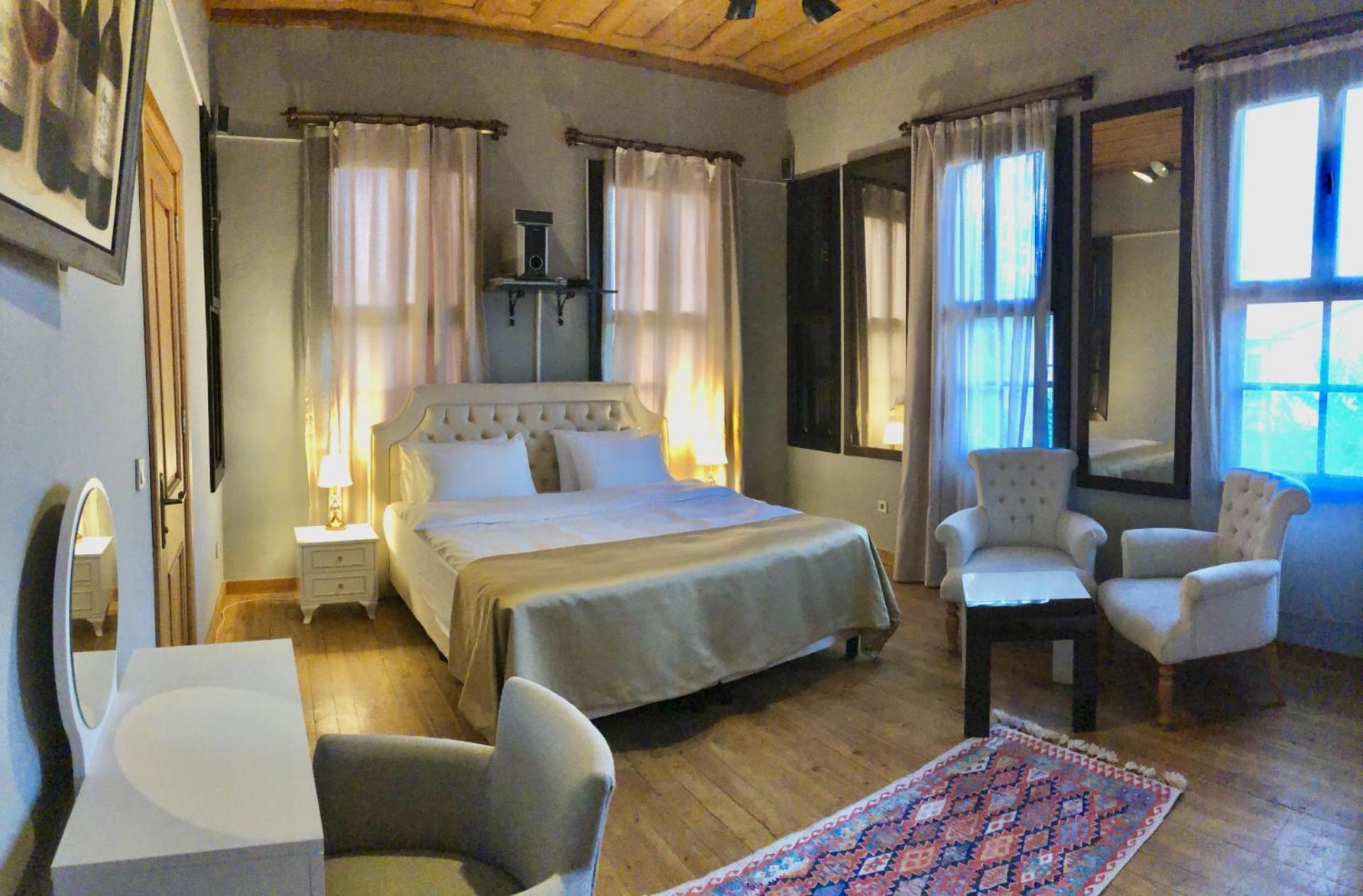 Grace Lounge Premium