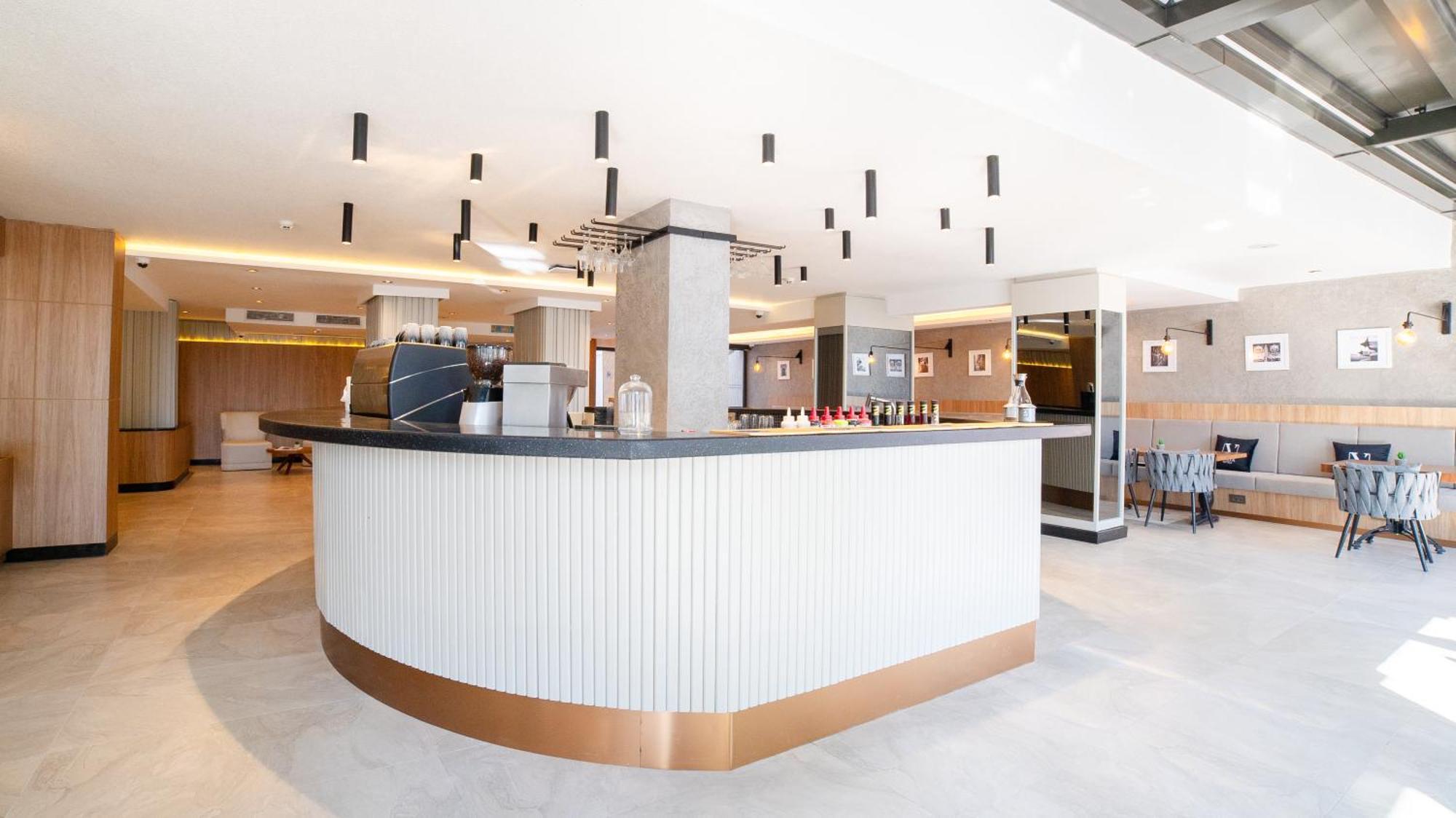 Lara Vista Suits & Spa Otel