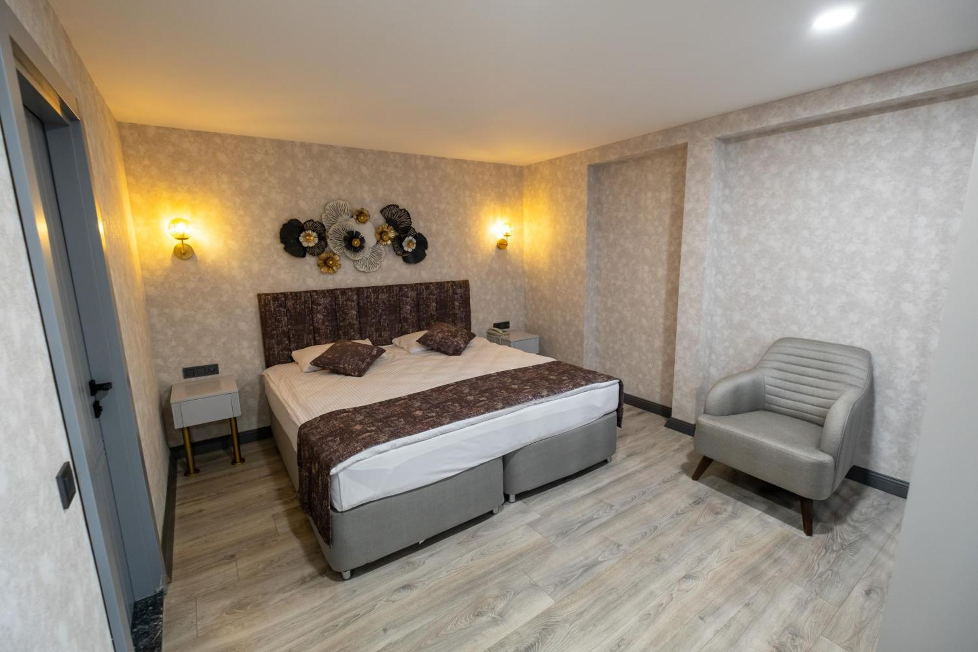 Hotel Avion *