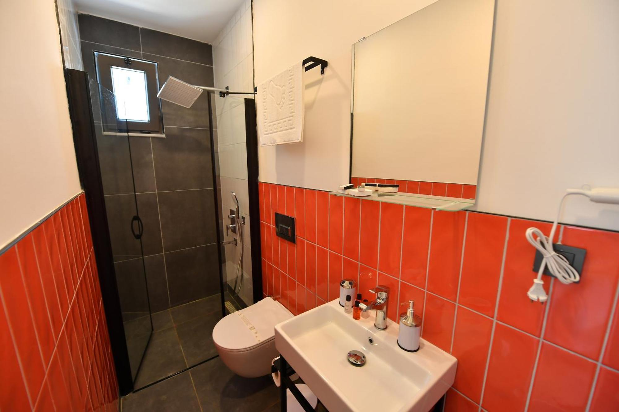 Otel Italic *