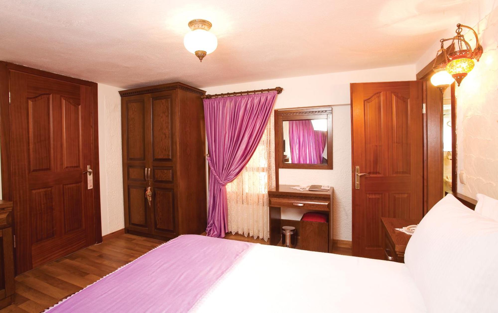 Otel Cicerone 4*