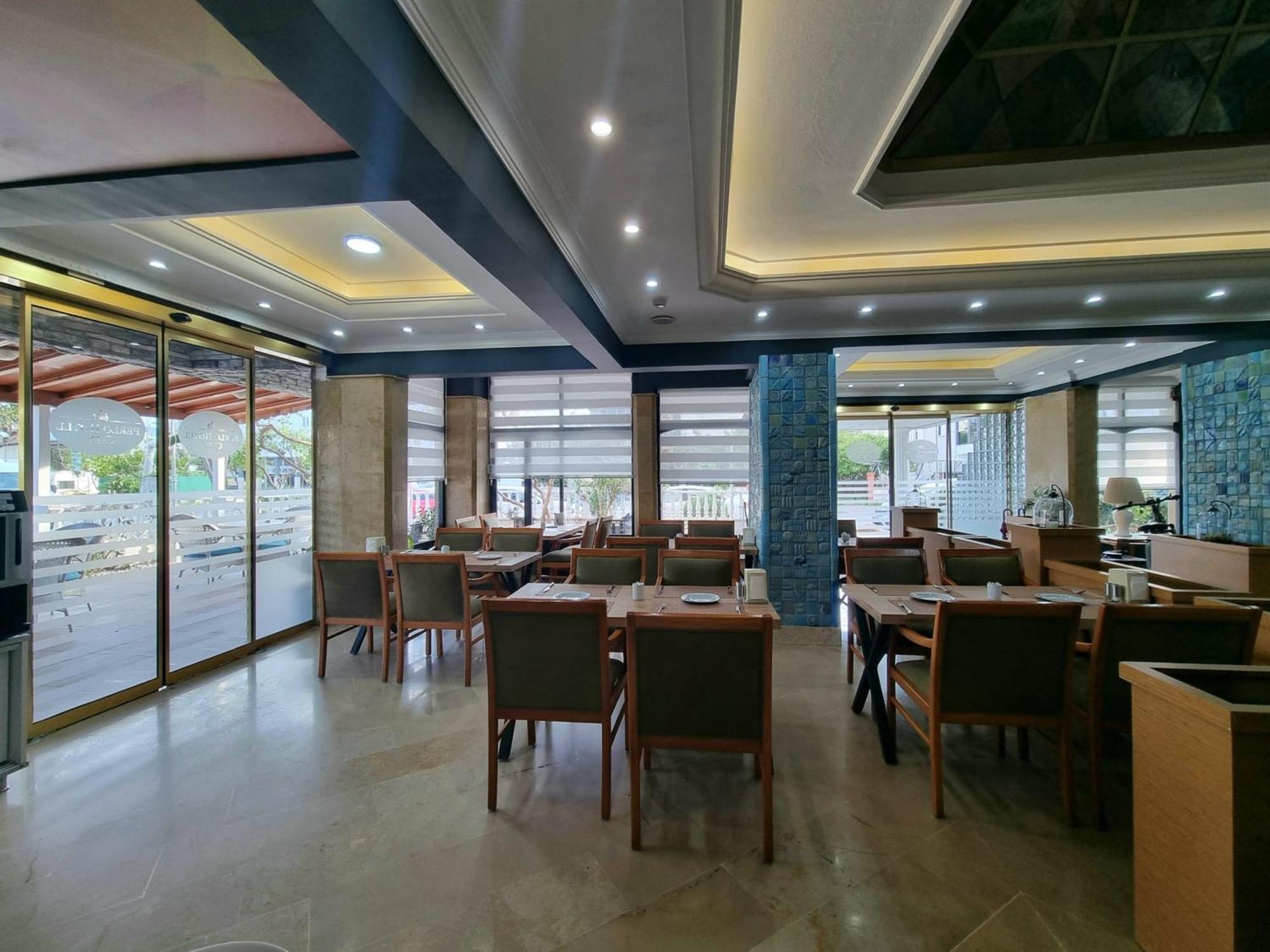 Perlo Hotel 3*