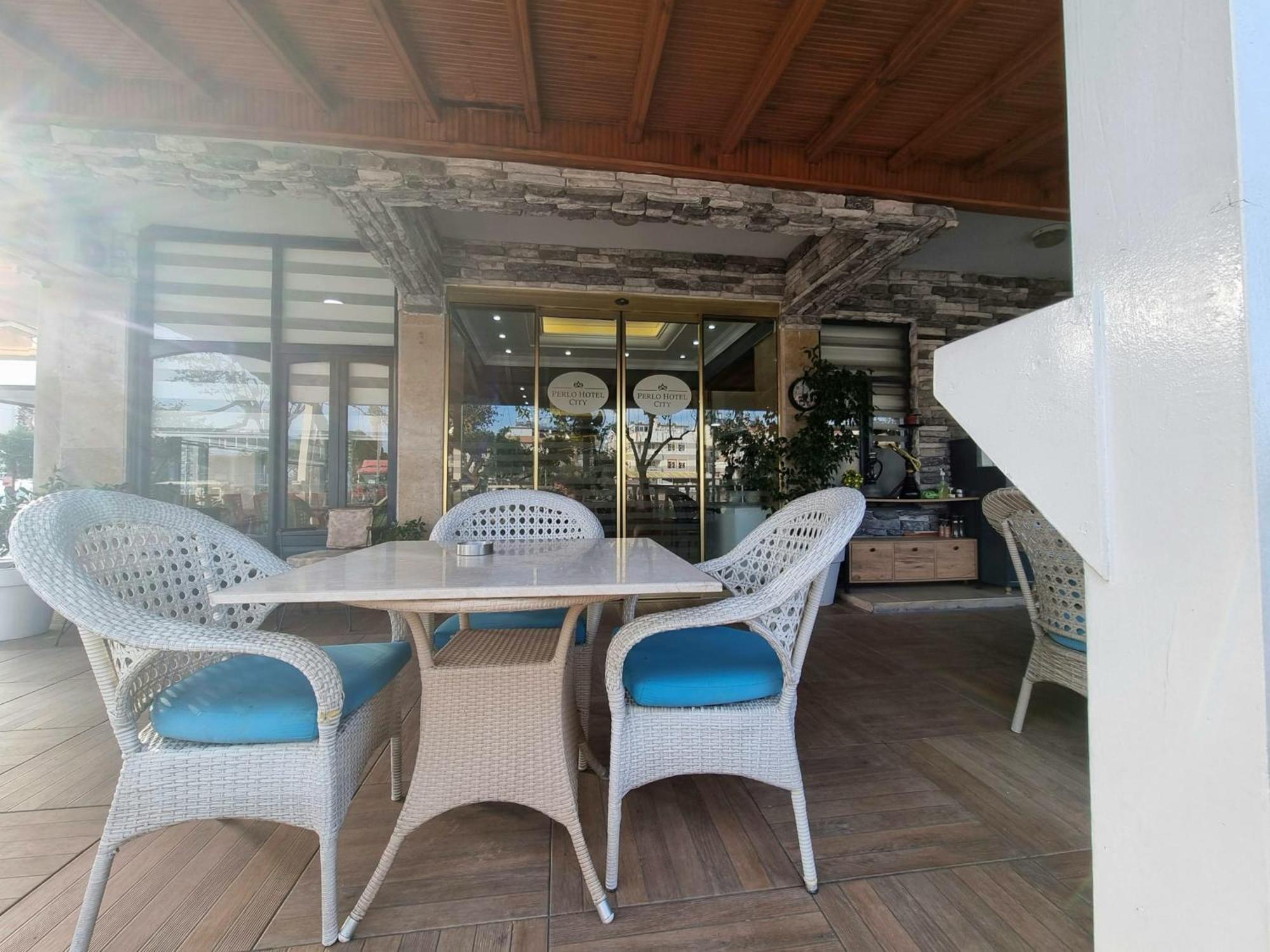 Perlo Hotel 3*