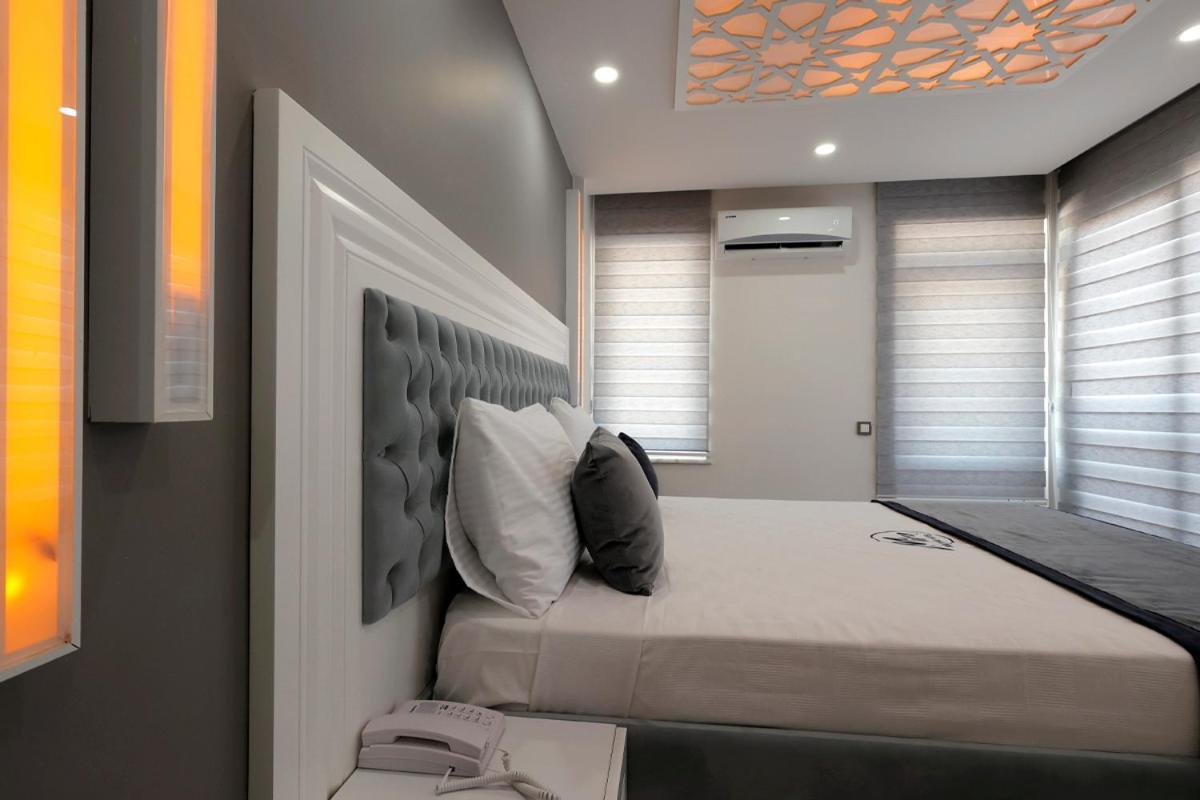 Otel Mira