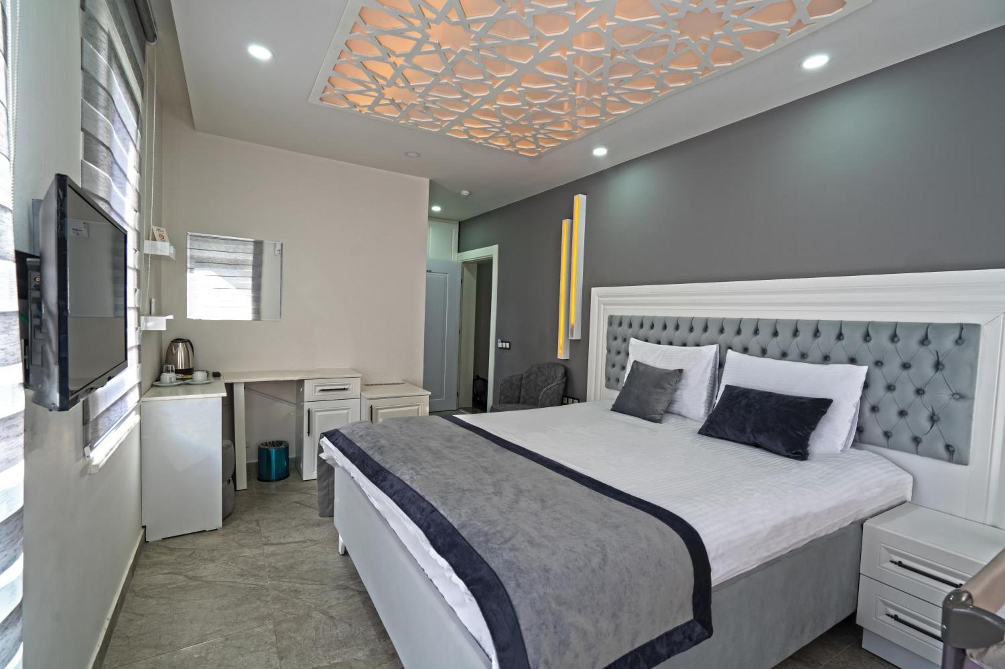 Mira Otel