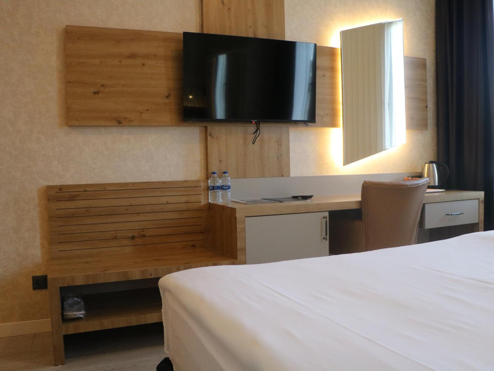 Isnova Airport Hotel Antalya