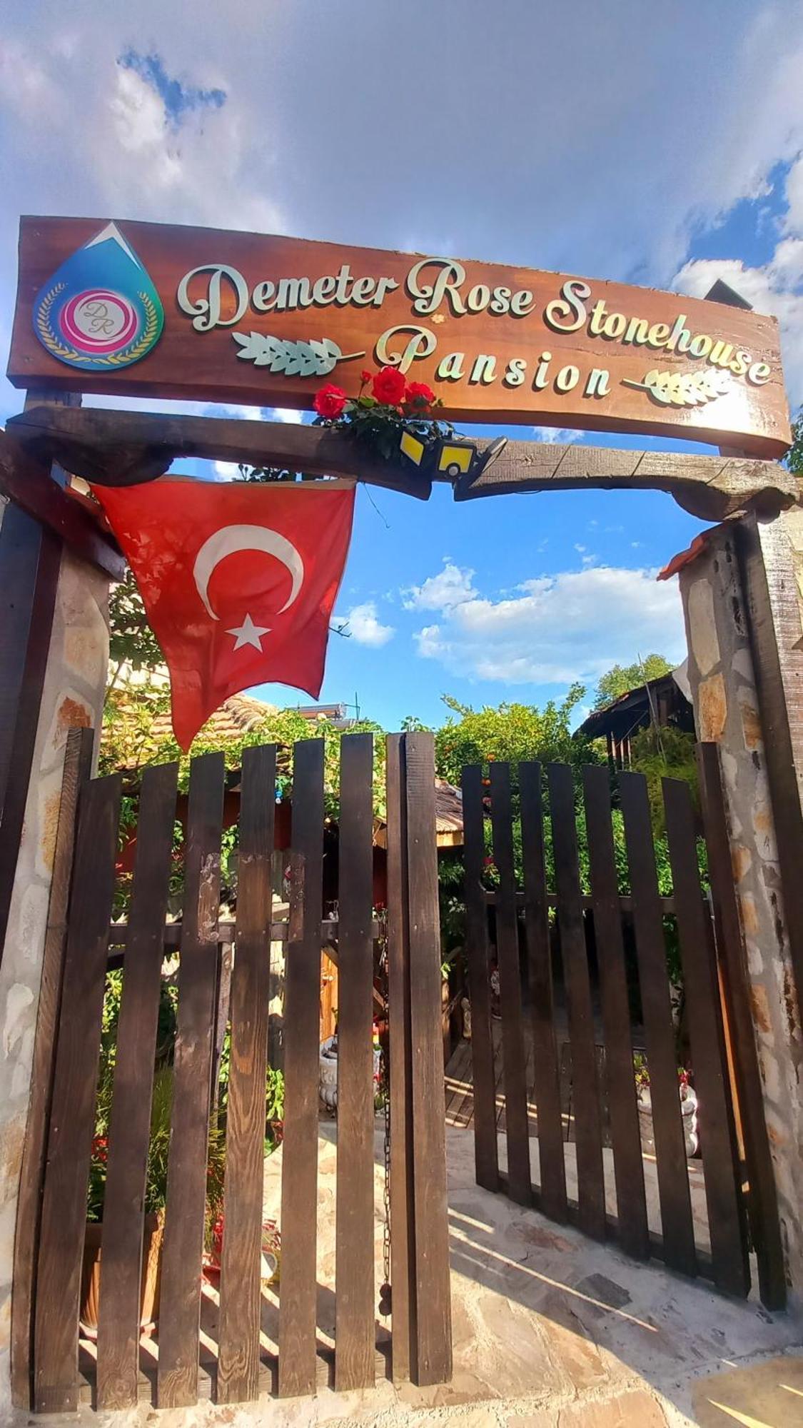 Demeter Rose Stonehouse Pansion Pansiyon *