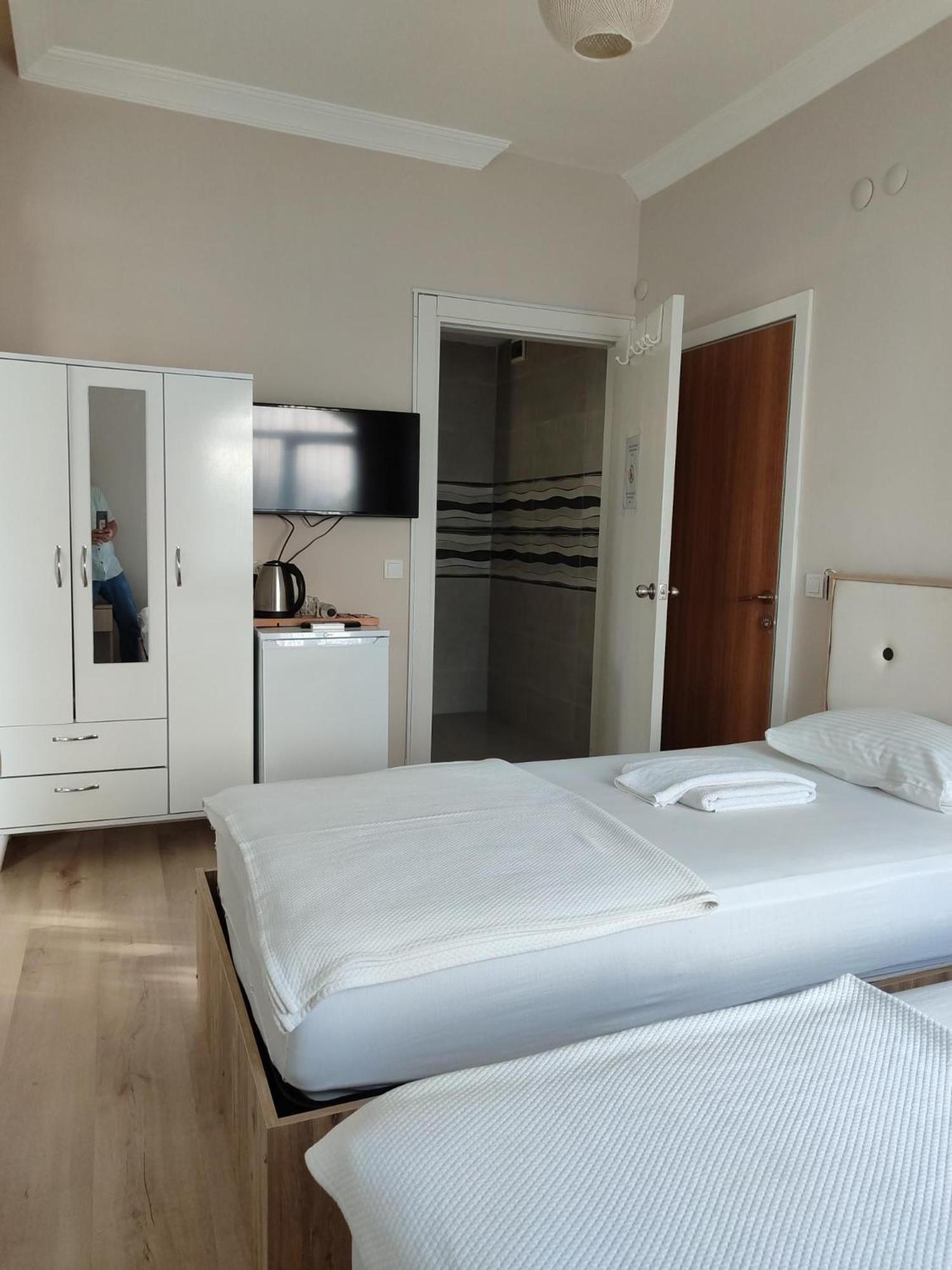 Apart Otel Rega *