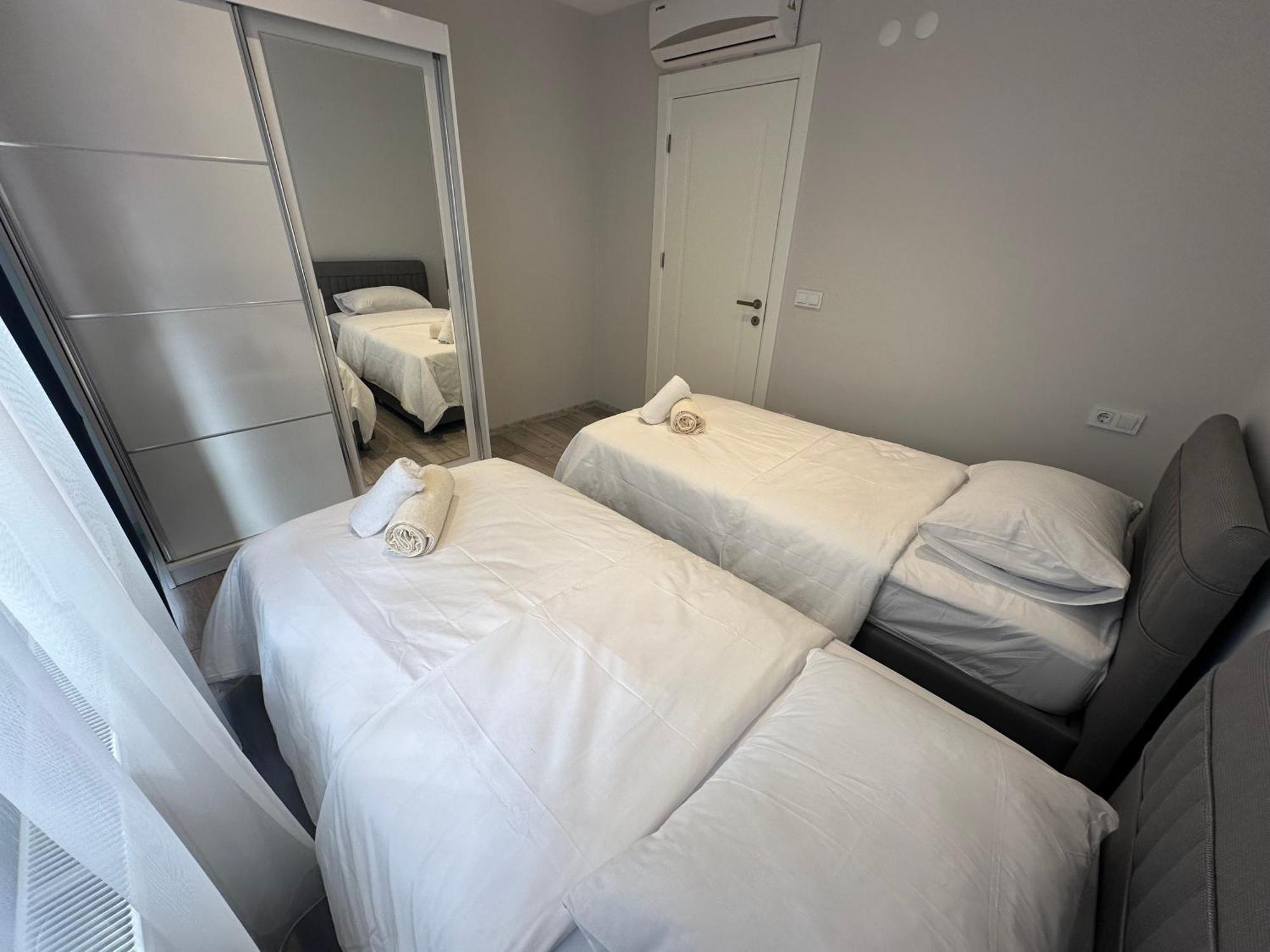 Aparthotel Real Homes Lara