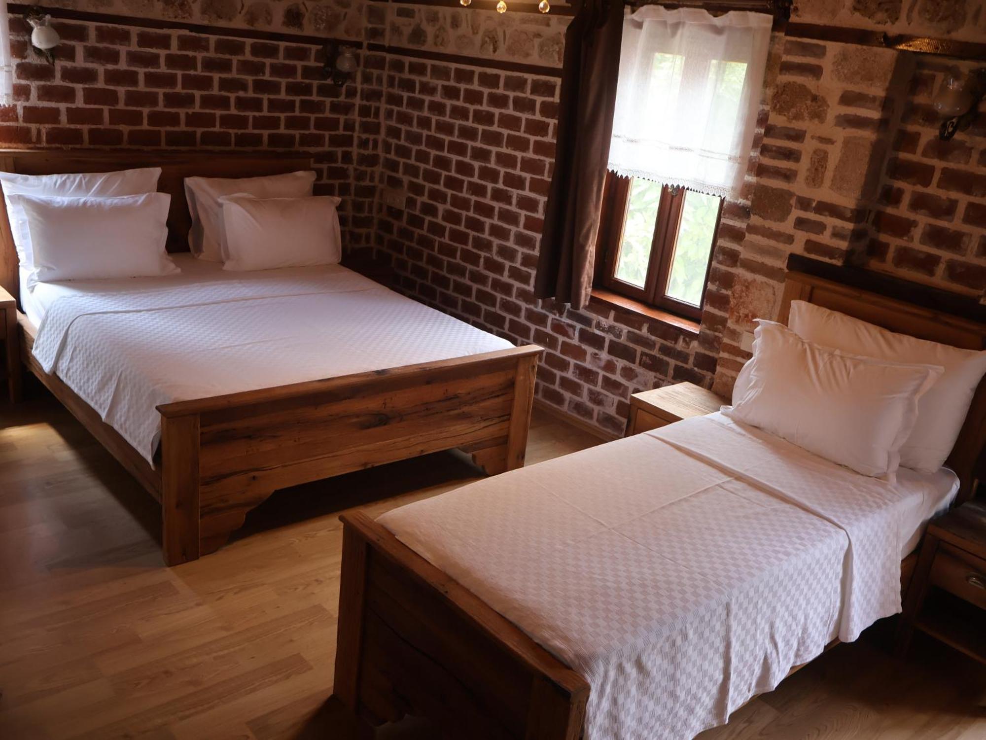 Casa Franco Old Town Hotel 2*