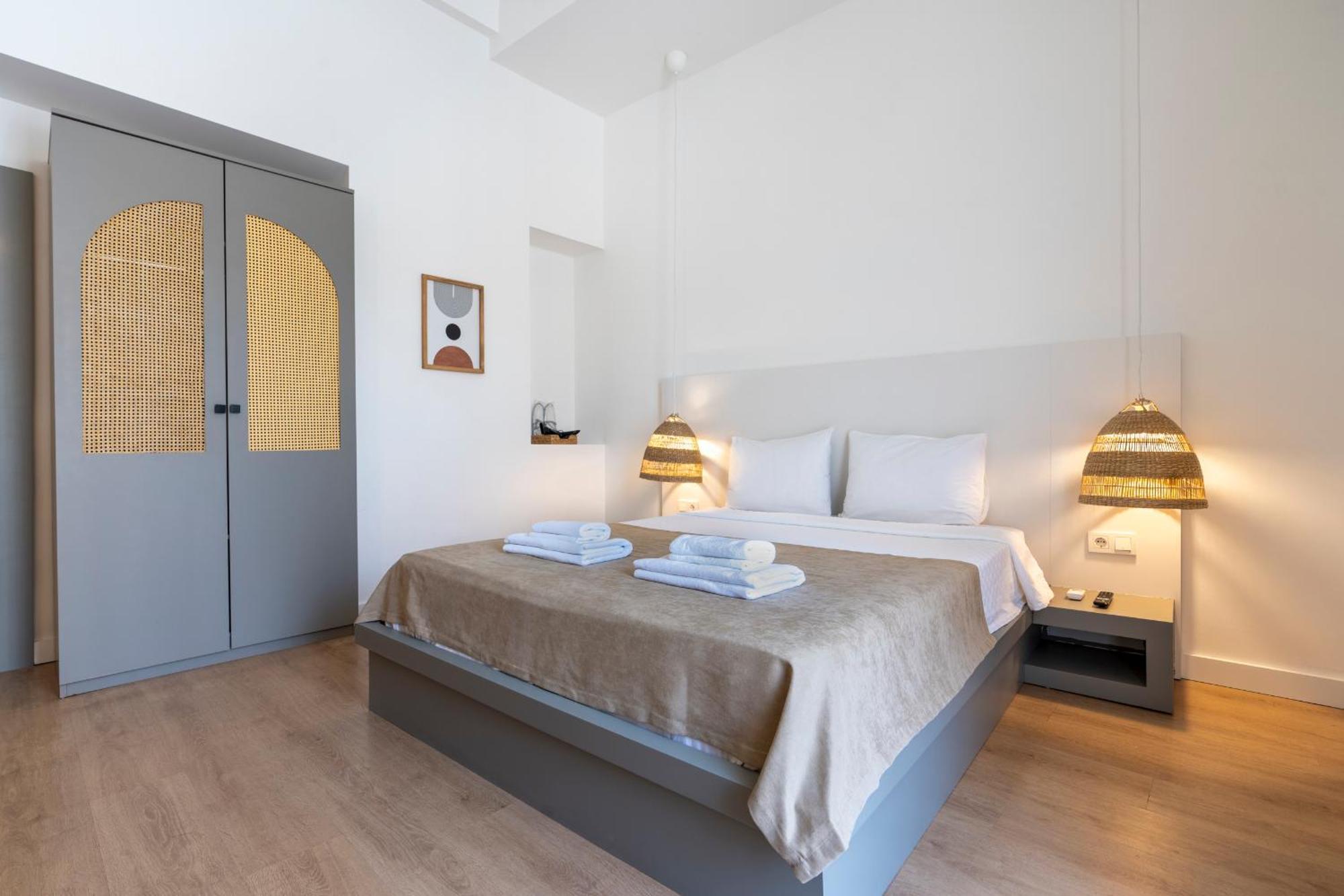 Hotel My *