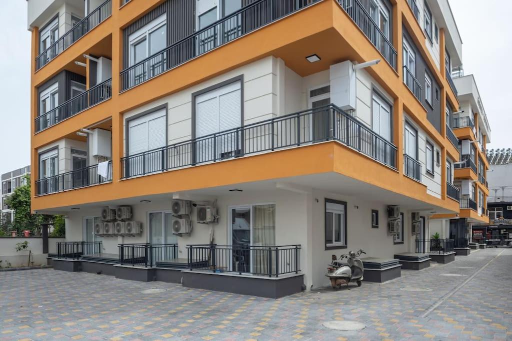 1-kaleici Ve Markantalya'ya Yakin Bueyuek Ev Appartement Antalya
