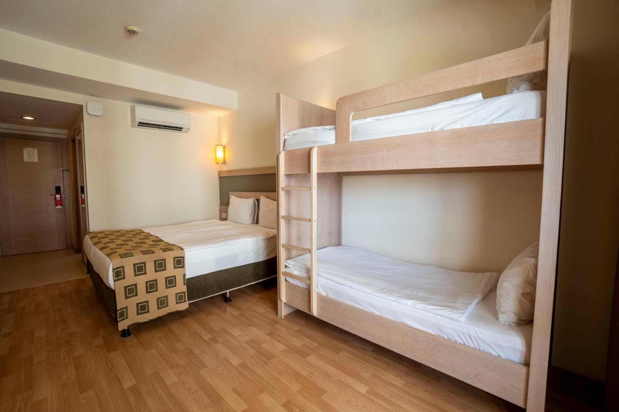 Hotel Side Breeze 5*