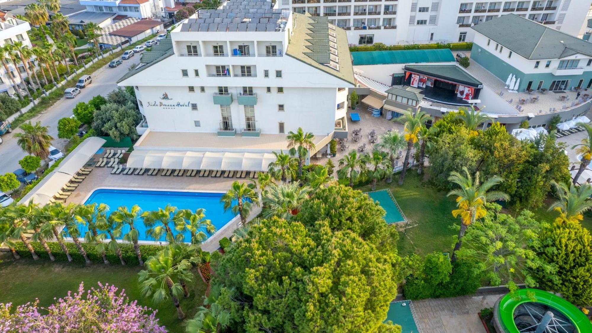 Hotel Side Breeze