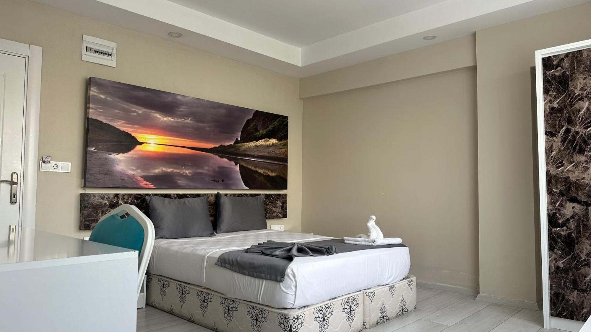 Dream Hotel 2*