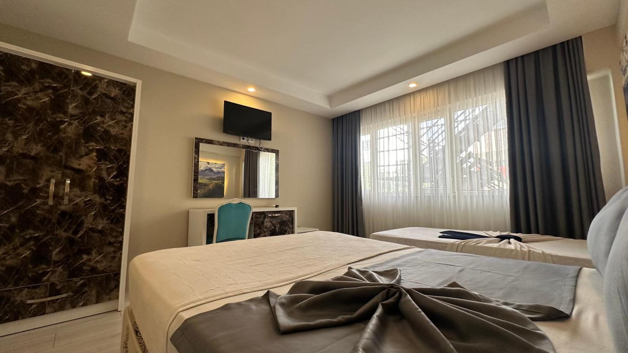 Dream Hotel