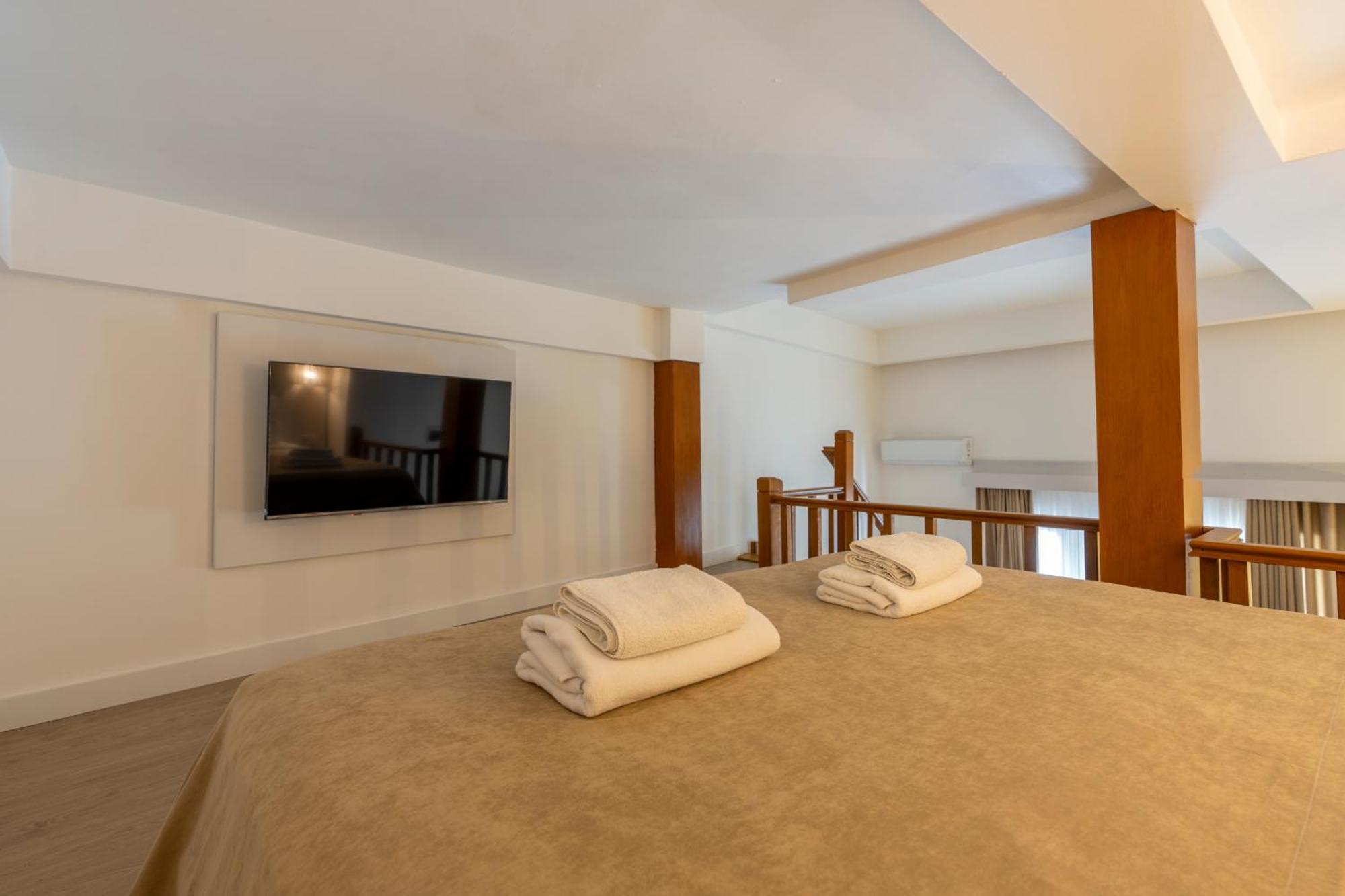 Hotel My