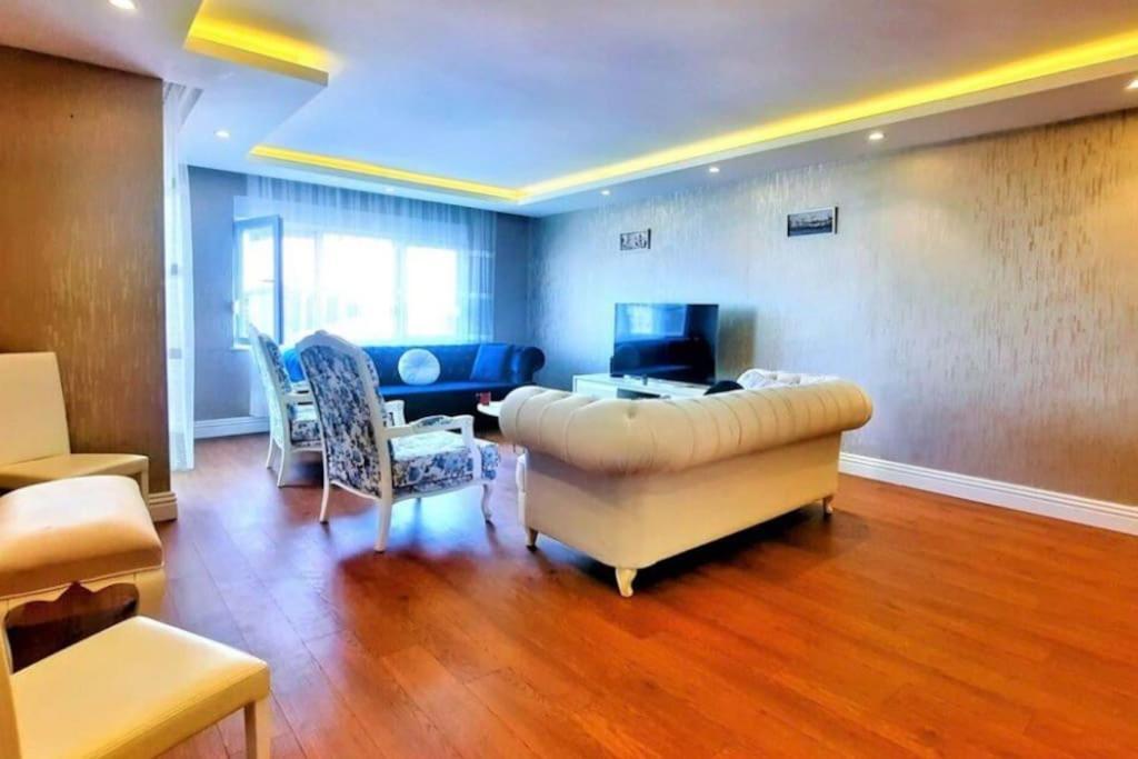 Muekemmel Konum Antalya
