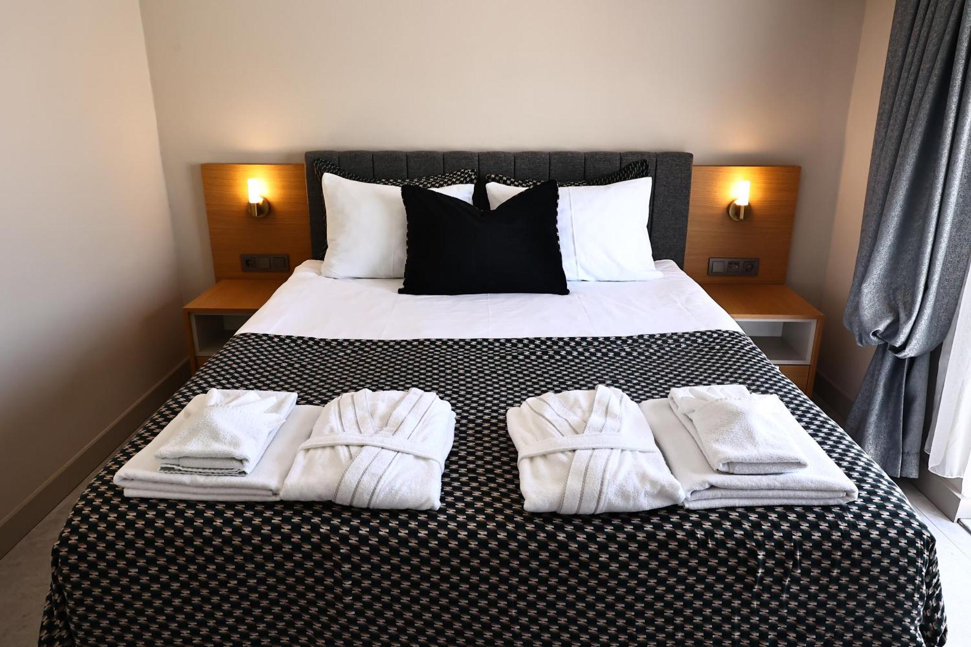 Aparthotel Livia 3*