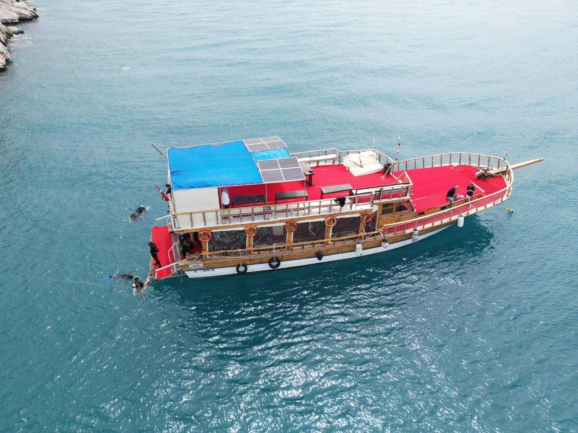 Botel Adrenalin Antalya