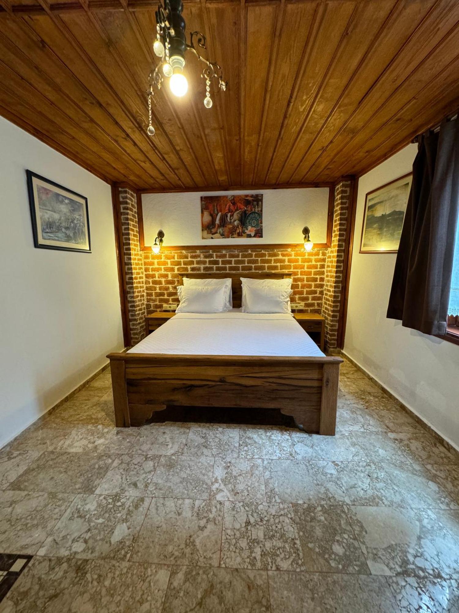 Hotel Casa Franco Old Town 2*