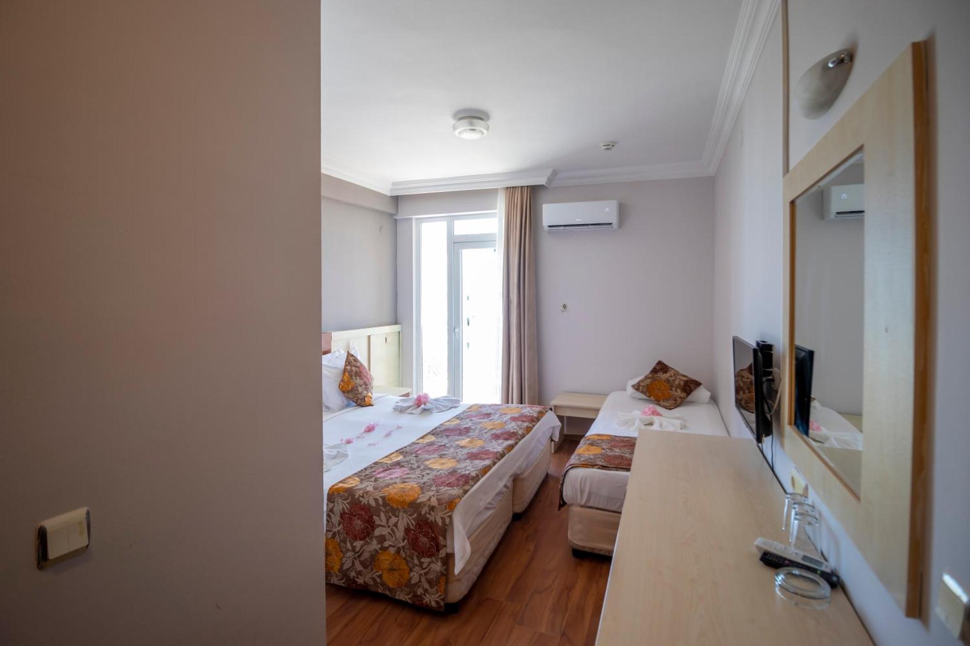 Hotel Lara Dinc Antalya