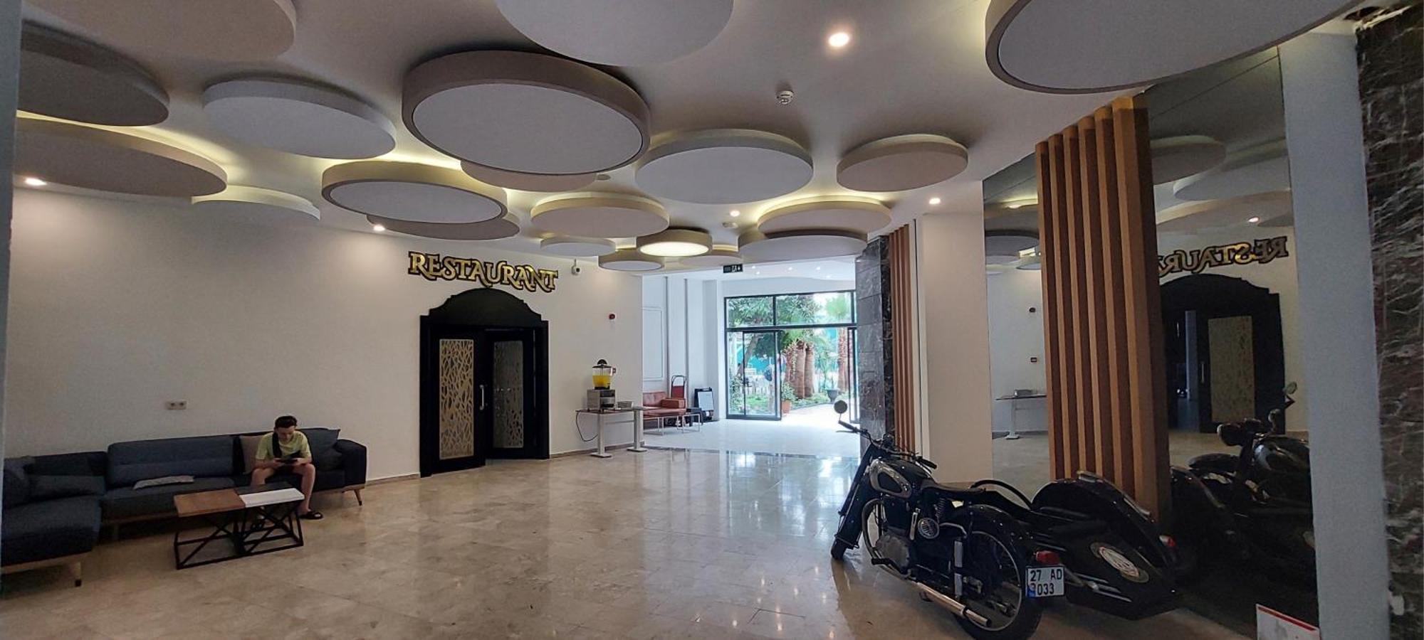 Hotel Uk Kiris Antalya