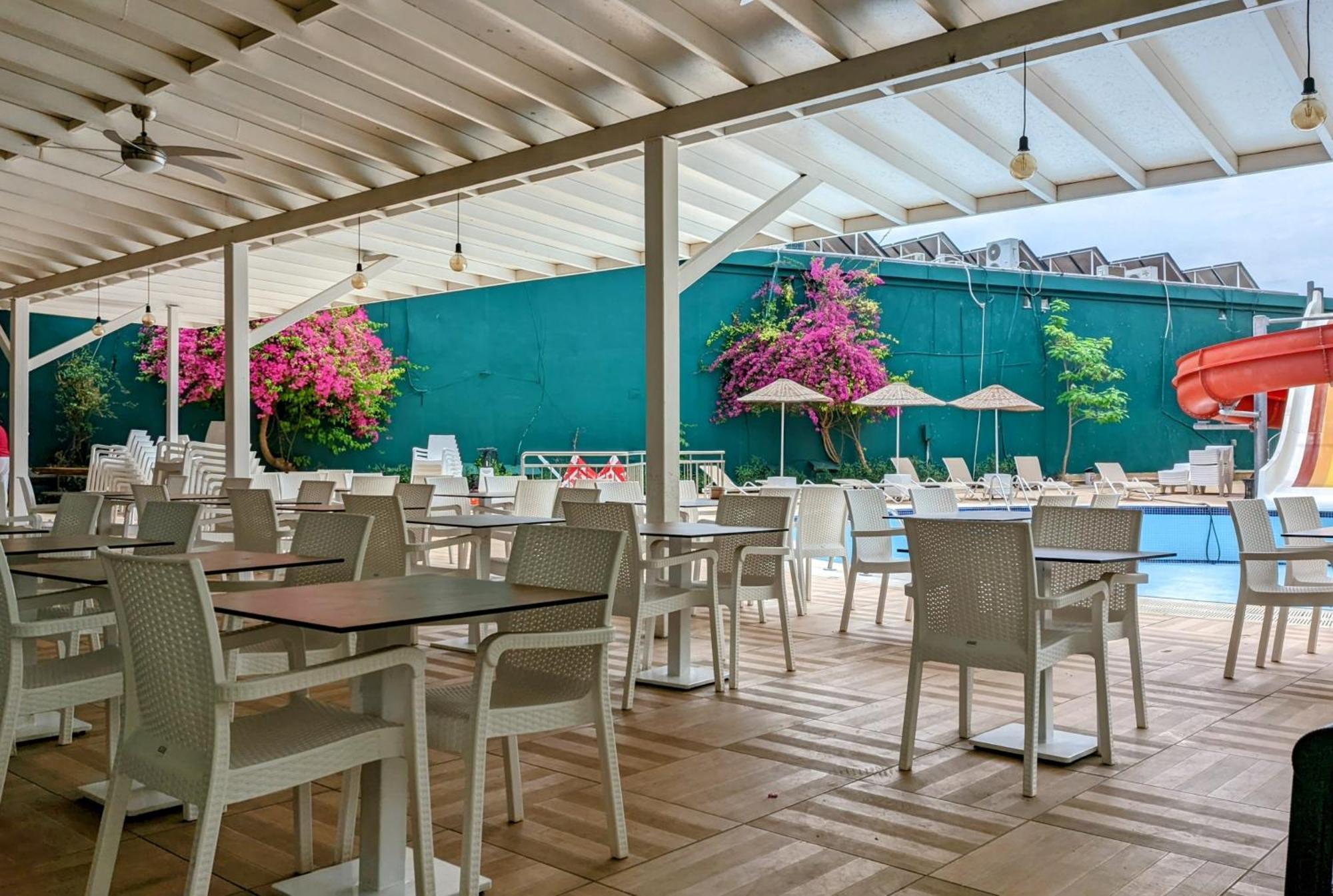 Hotel Uk Kiris Antalya