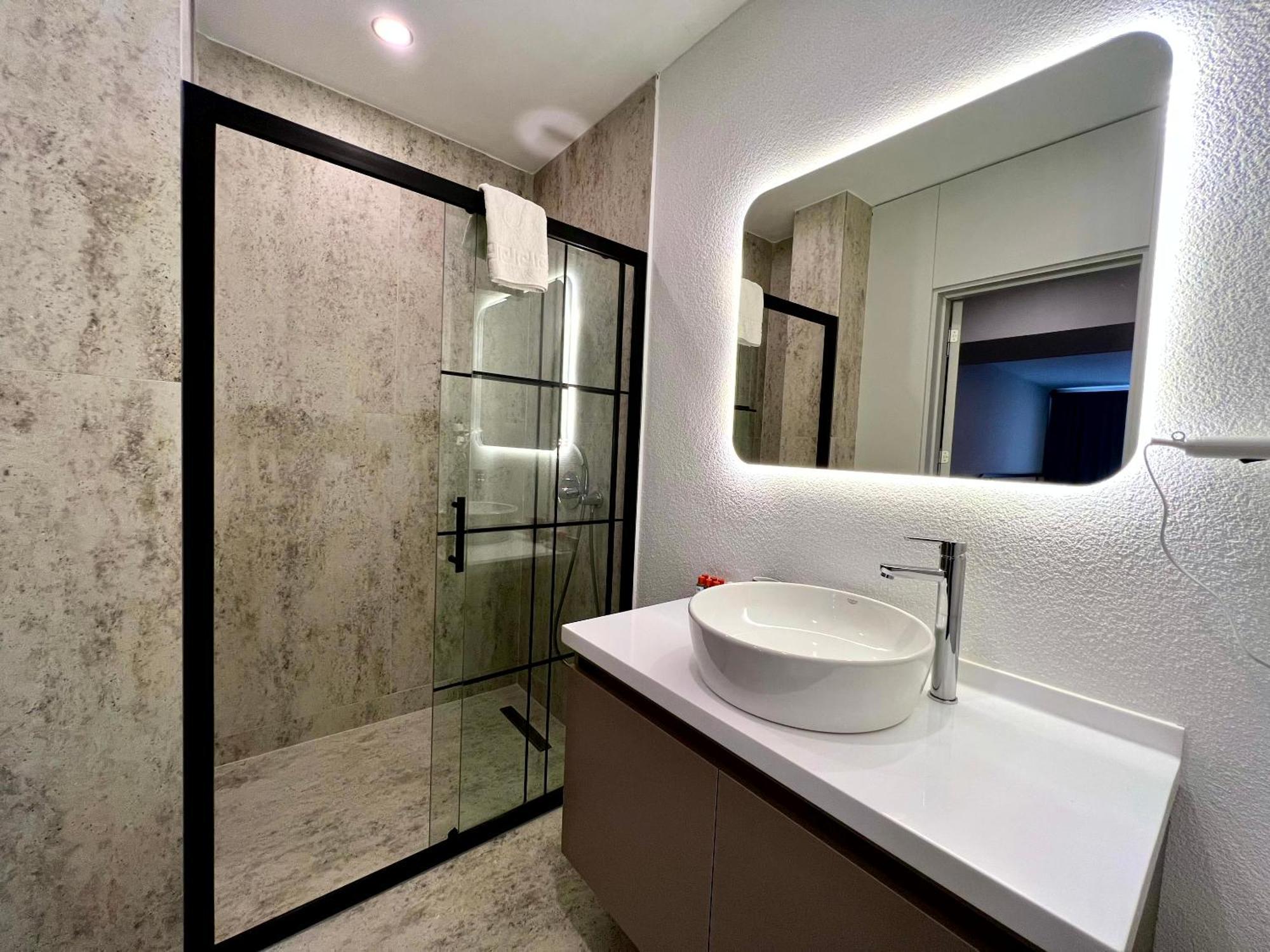 Hotel Coastline Antalya